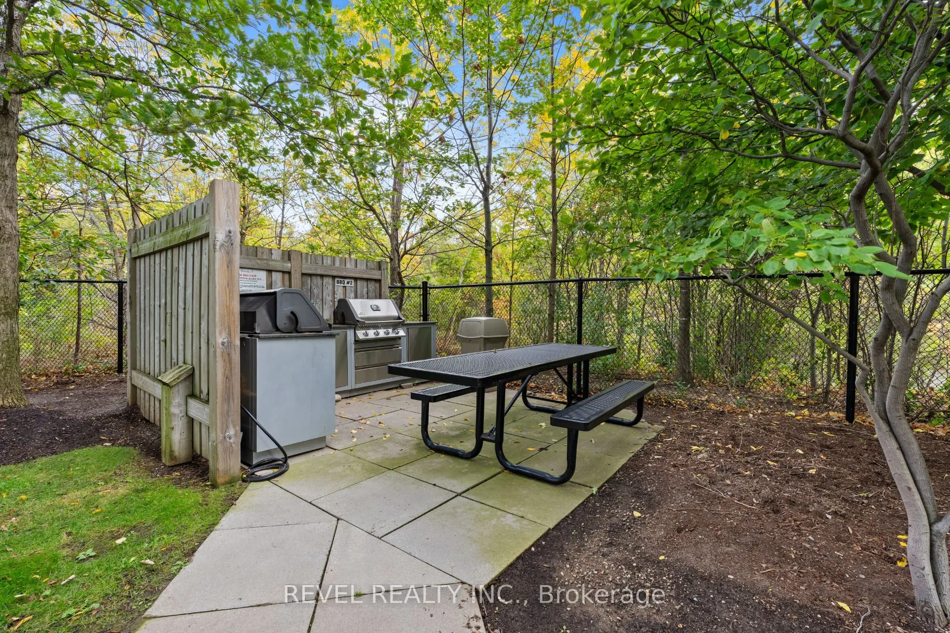 1055 Southdown Road #511