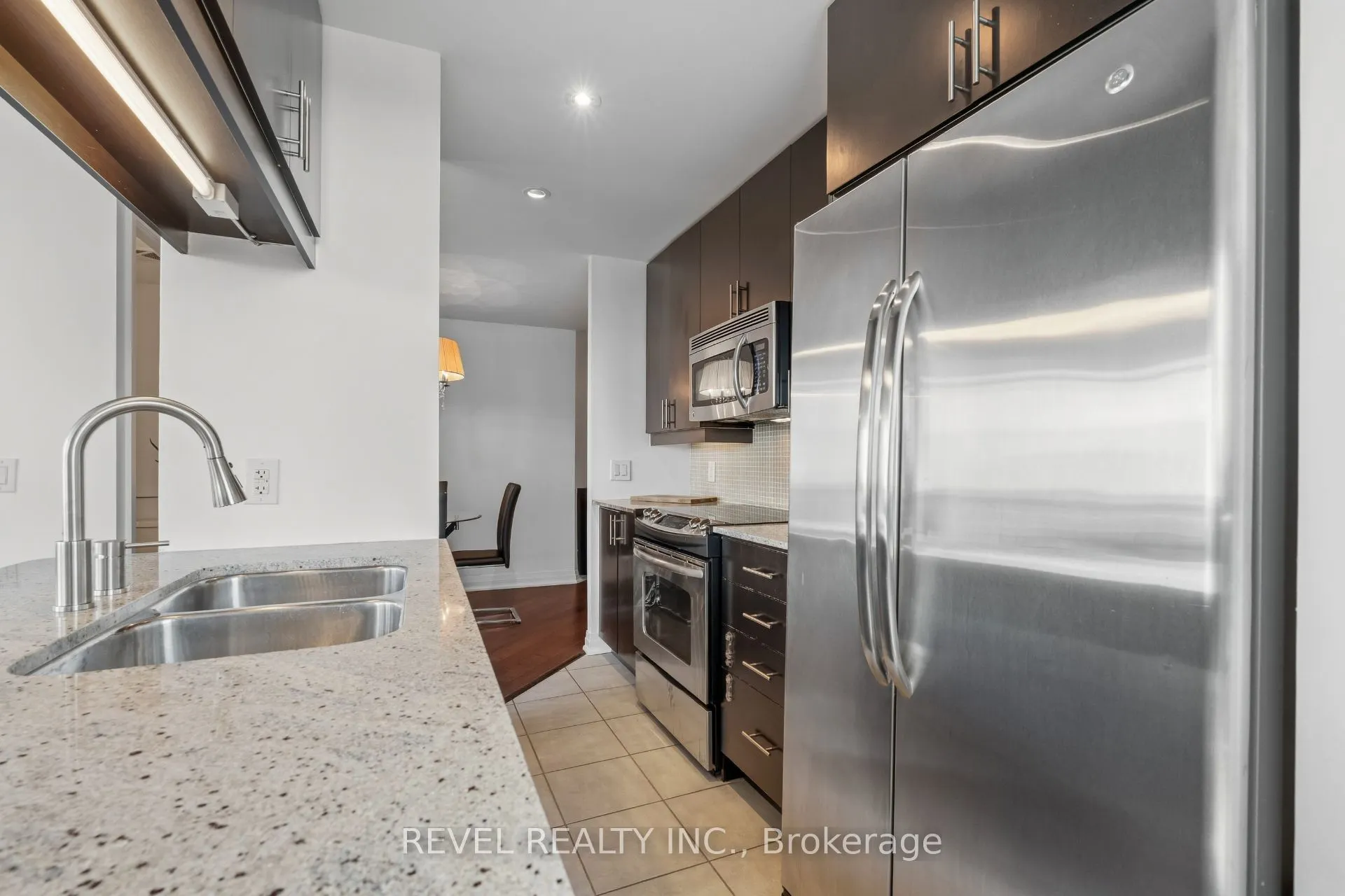 1055 Southdown Road #511