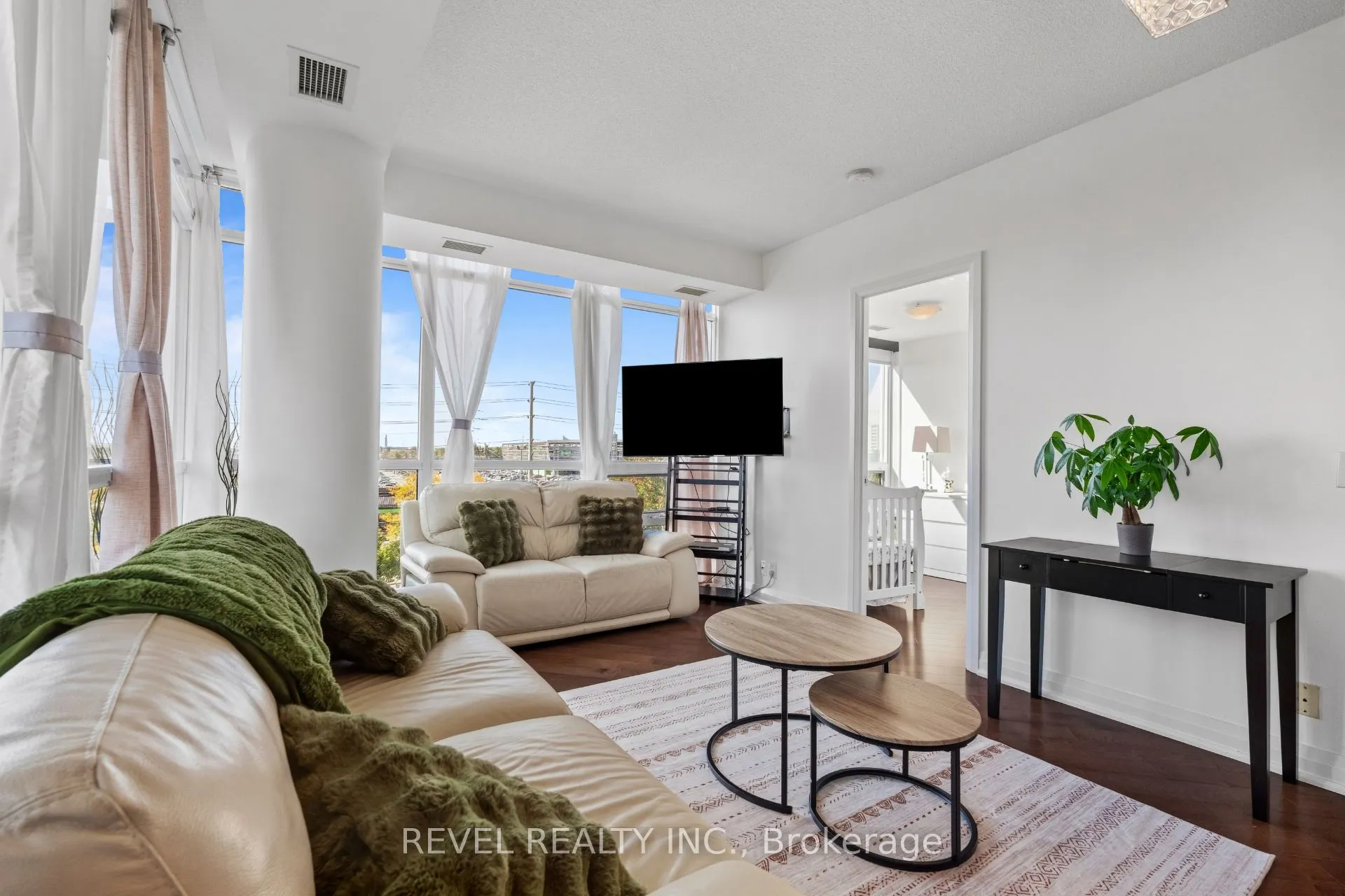 1055 Southdown Road #511