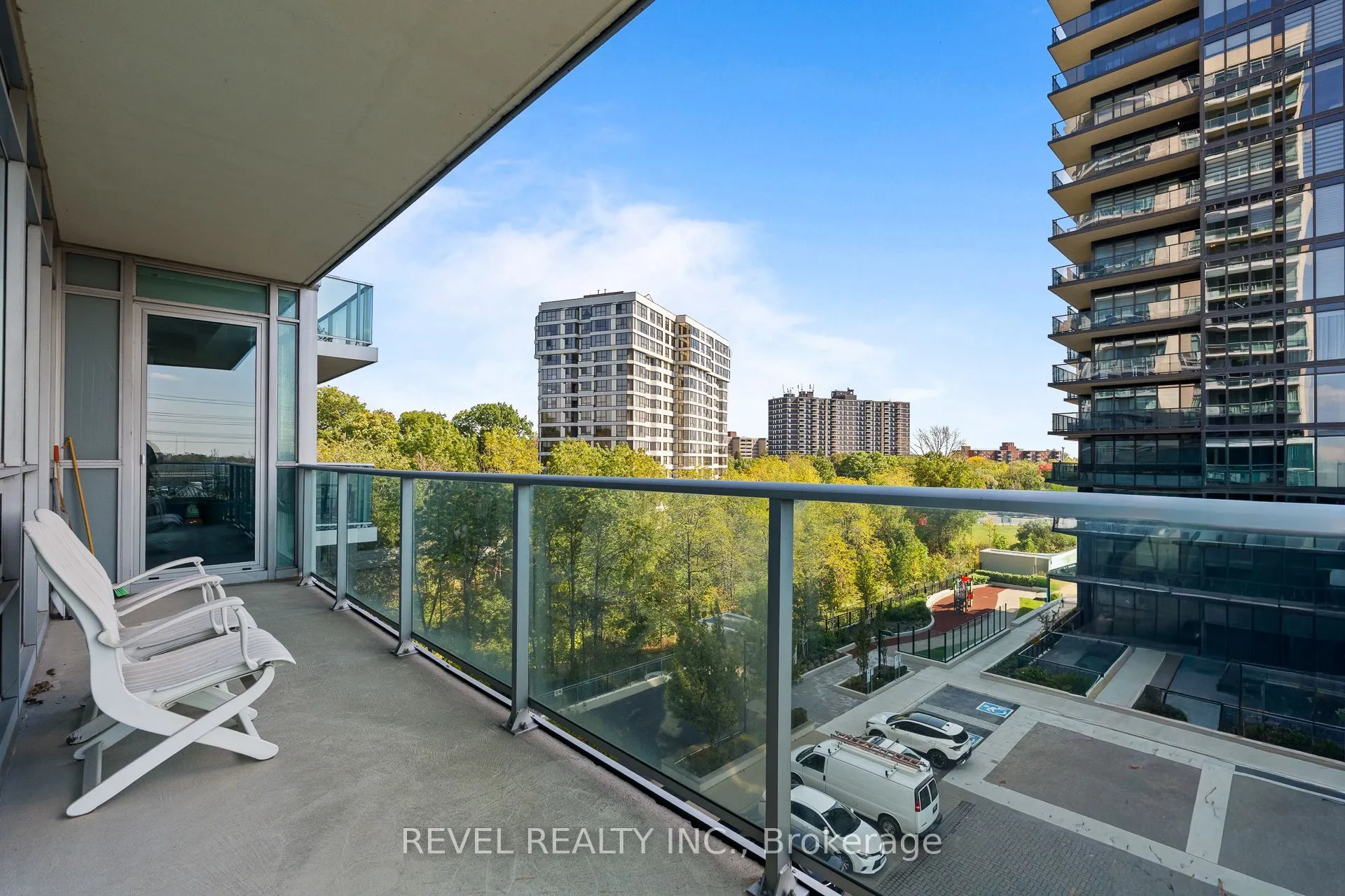 1055 Southdown Road #511