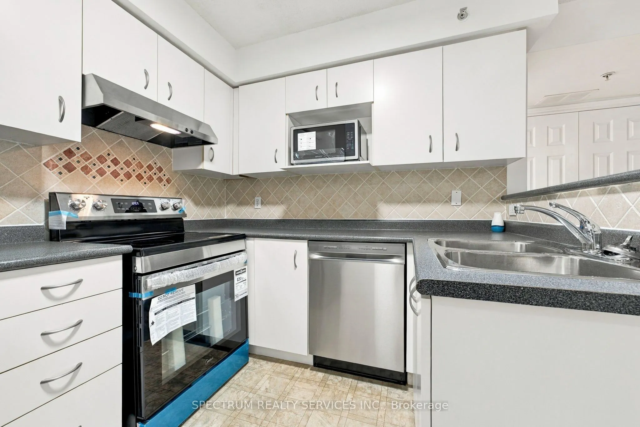 1480 Bishops Gate #208