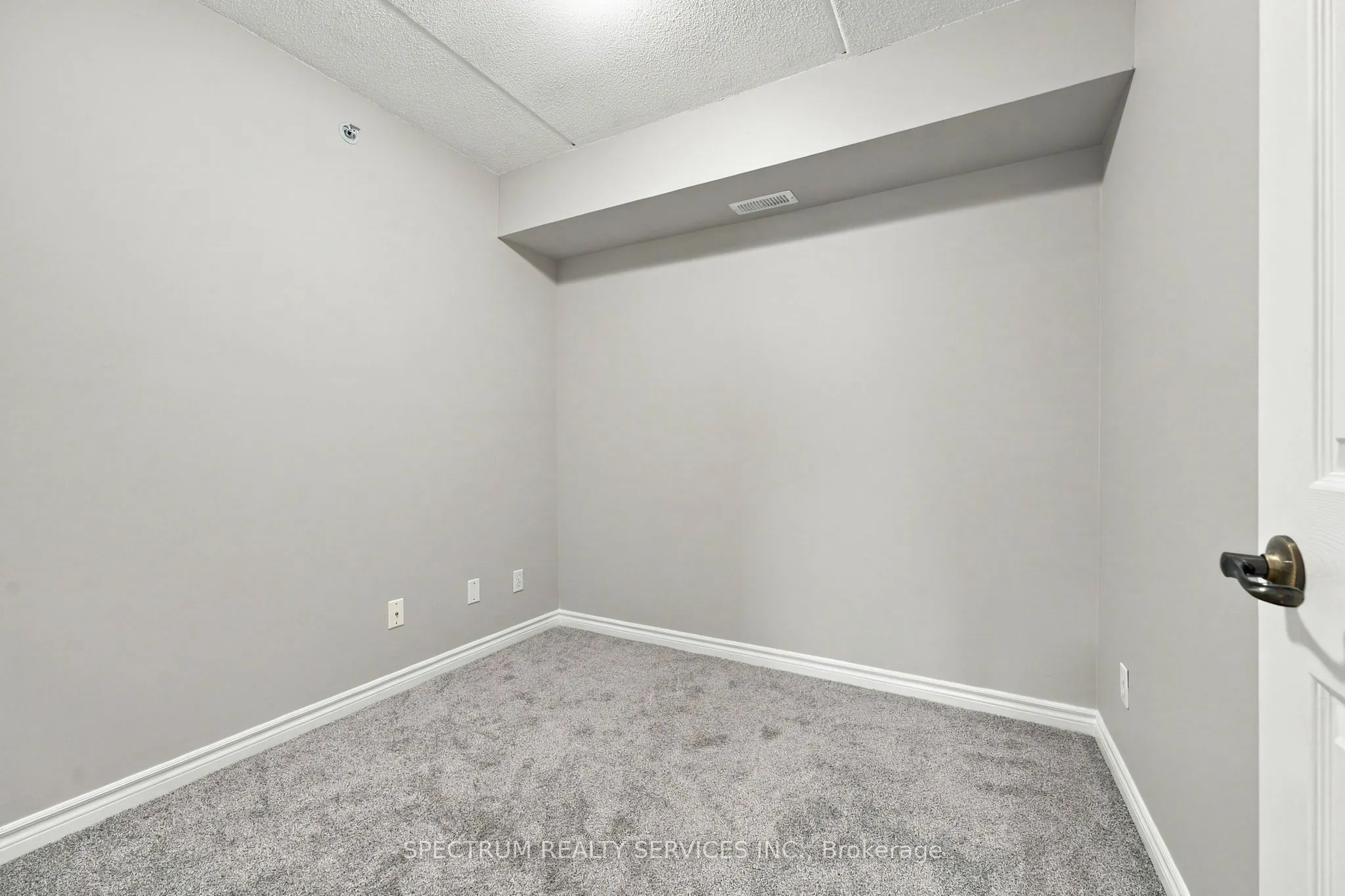 1480 Bishops Gate #208