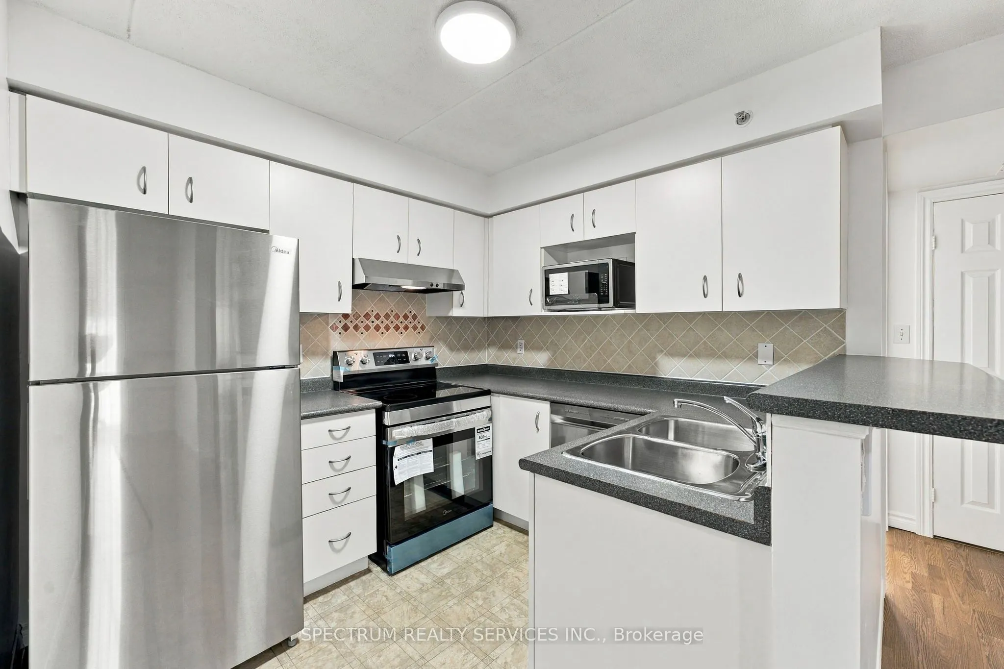 1480 Bishops Gate #208