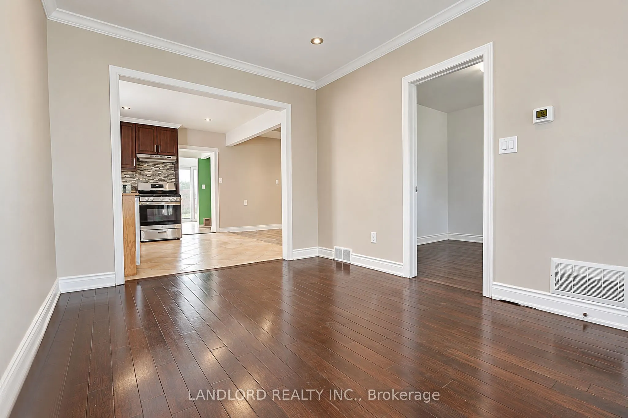 45 Craydon Avenue #Main Fl