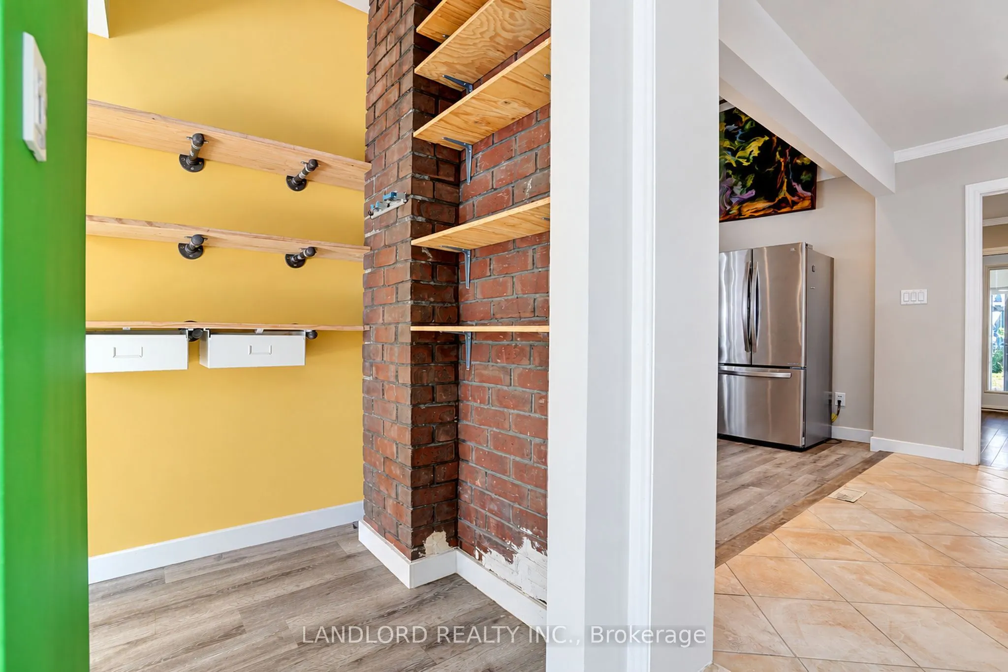 45 Craydon Avenue #Main Fl