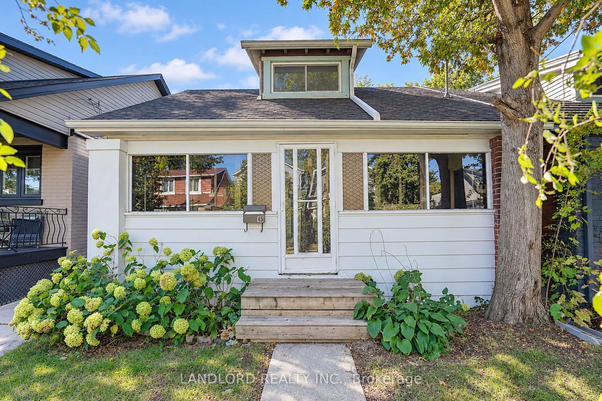 45 Craydon Avenue #Main Fl