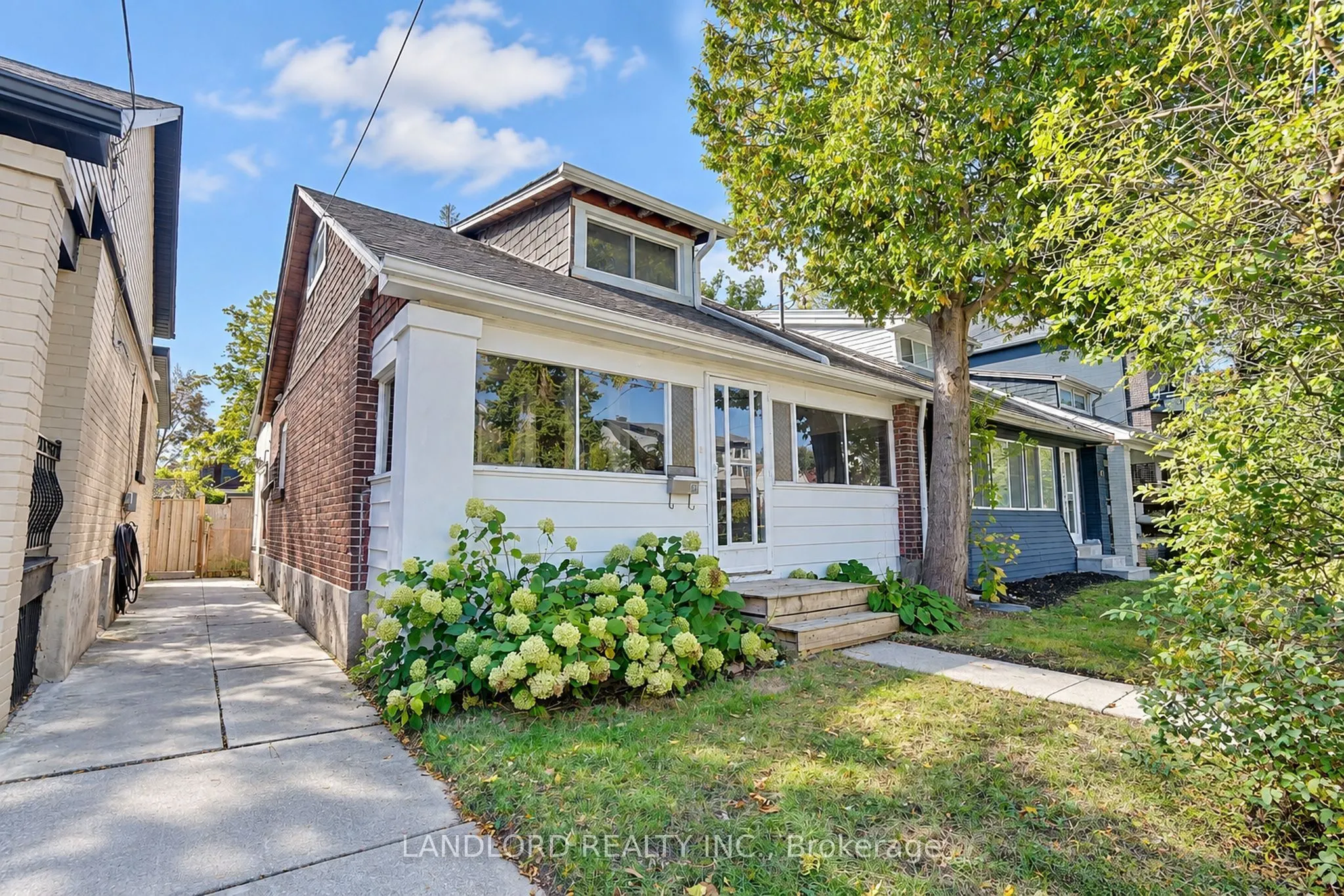 45 Craydon Avenue #Main Fl