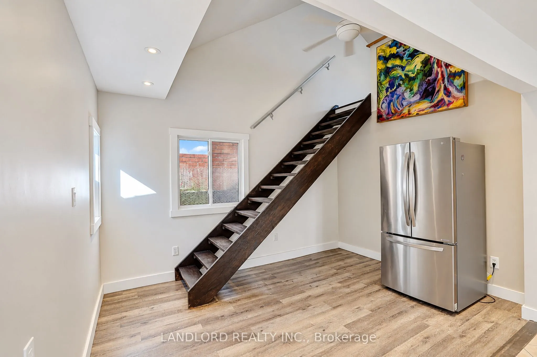 45 Craydon Avenue #Main Fl