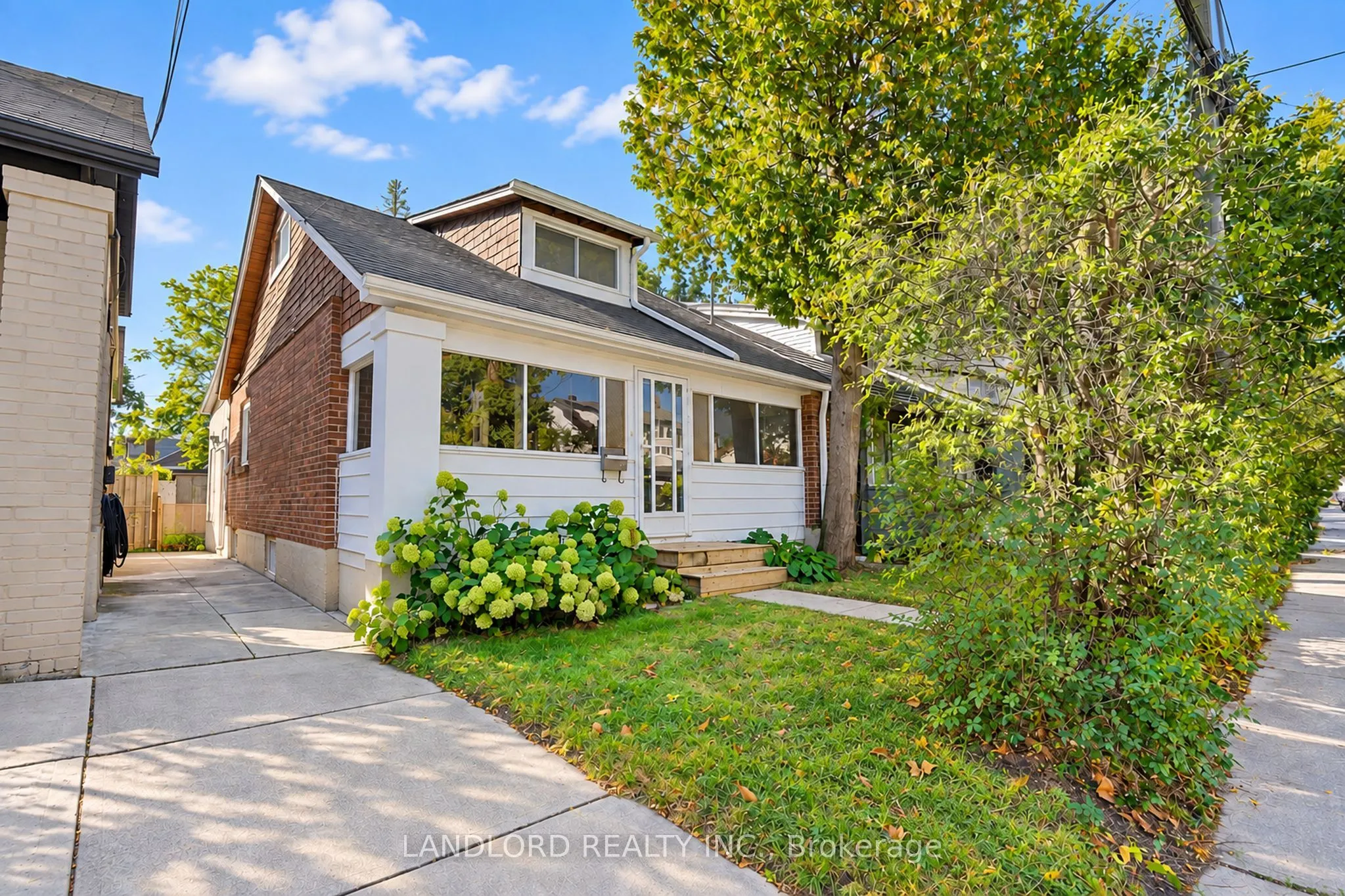 45 Craydon Avenue #Main Fl