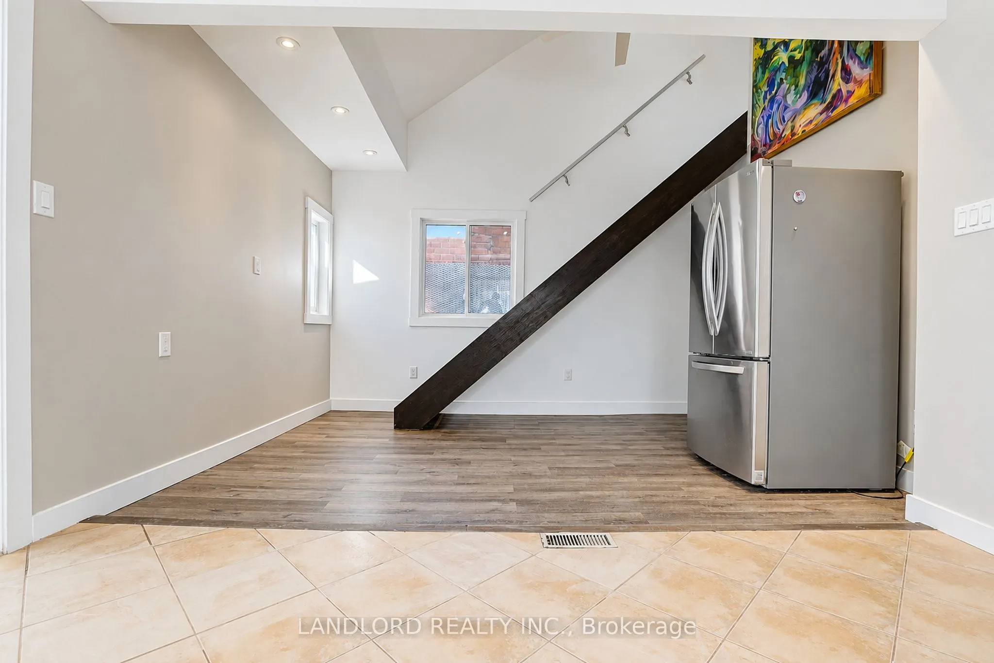 45 Craydon Avenue #Main Fl