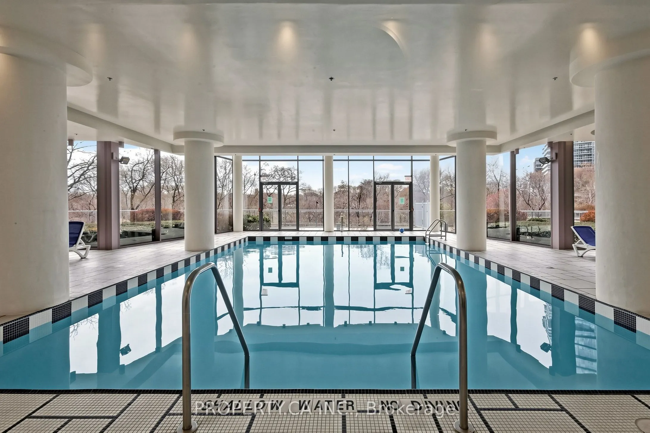 88 Park Lawn Road #1712