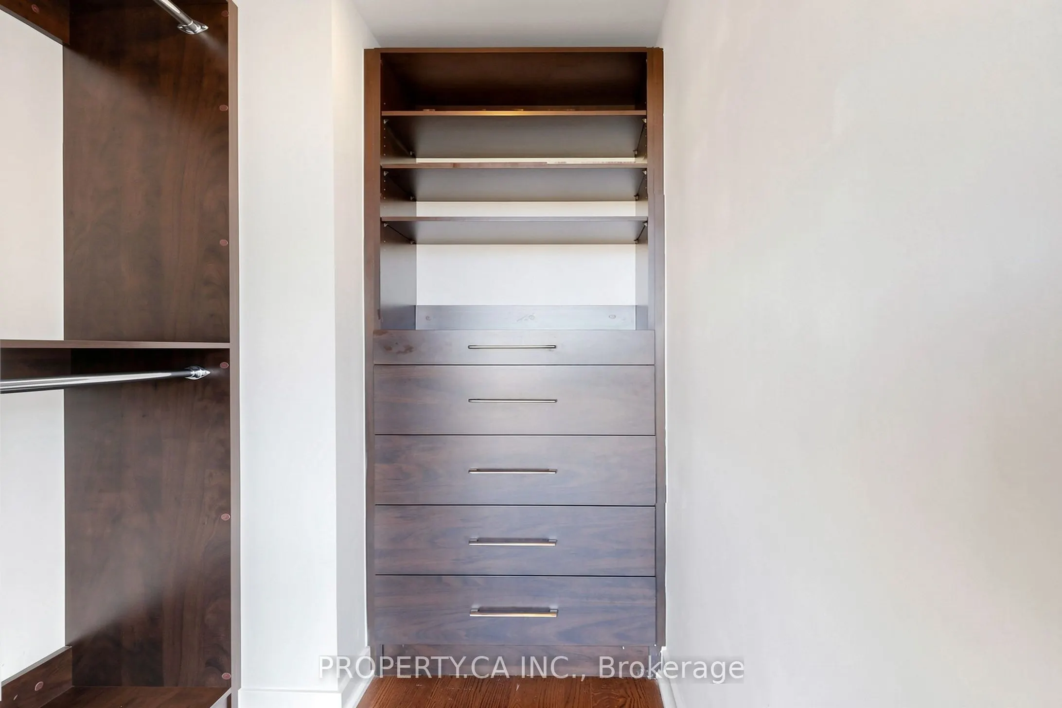 88 Park Lawn Road #1712