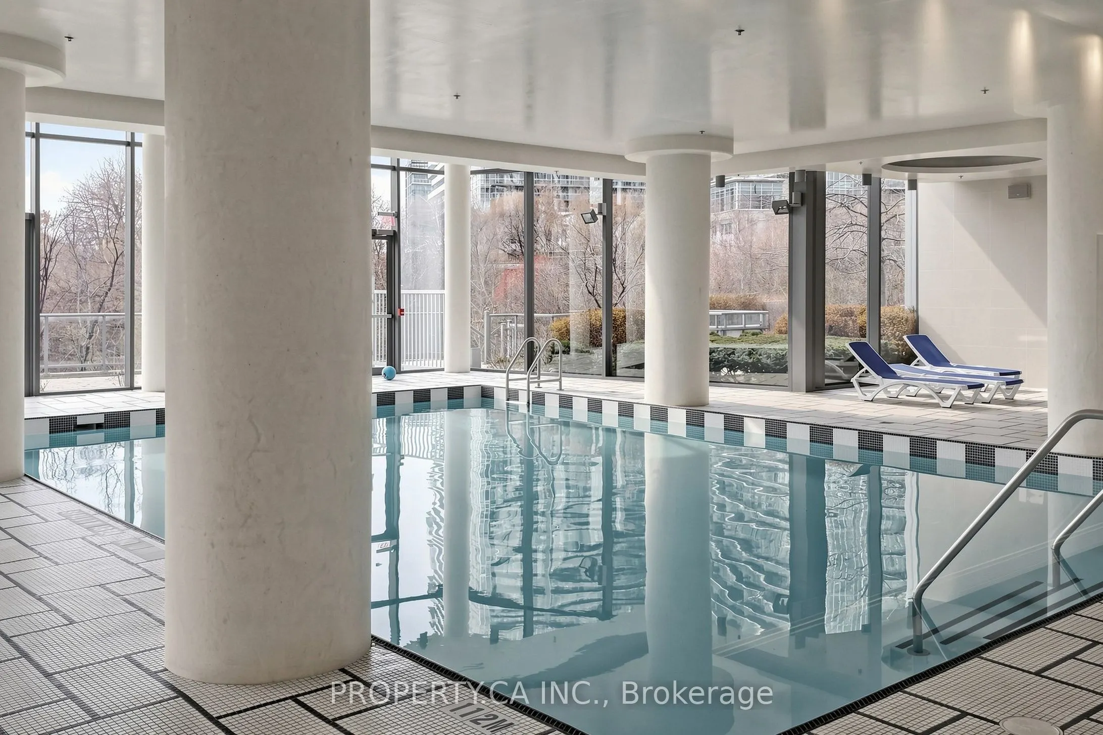 88 Park Lawn Road #1712