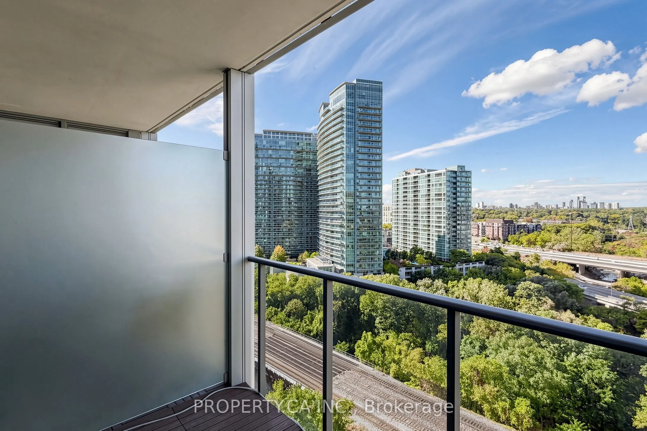 88 Park Lawn Road #1712
