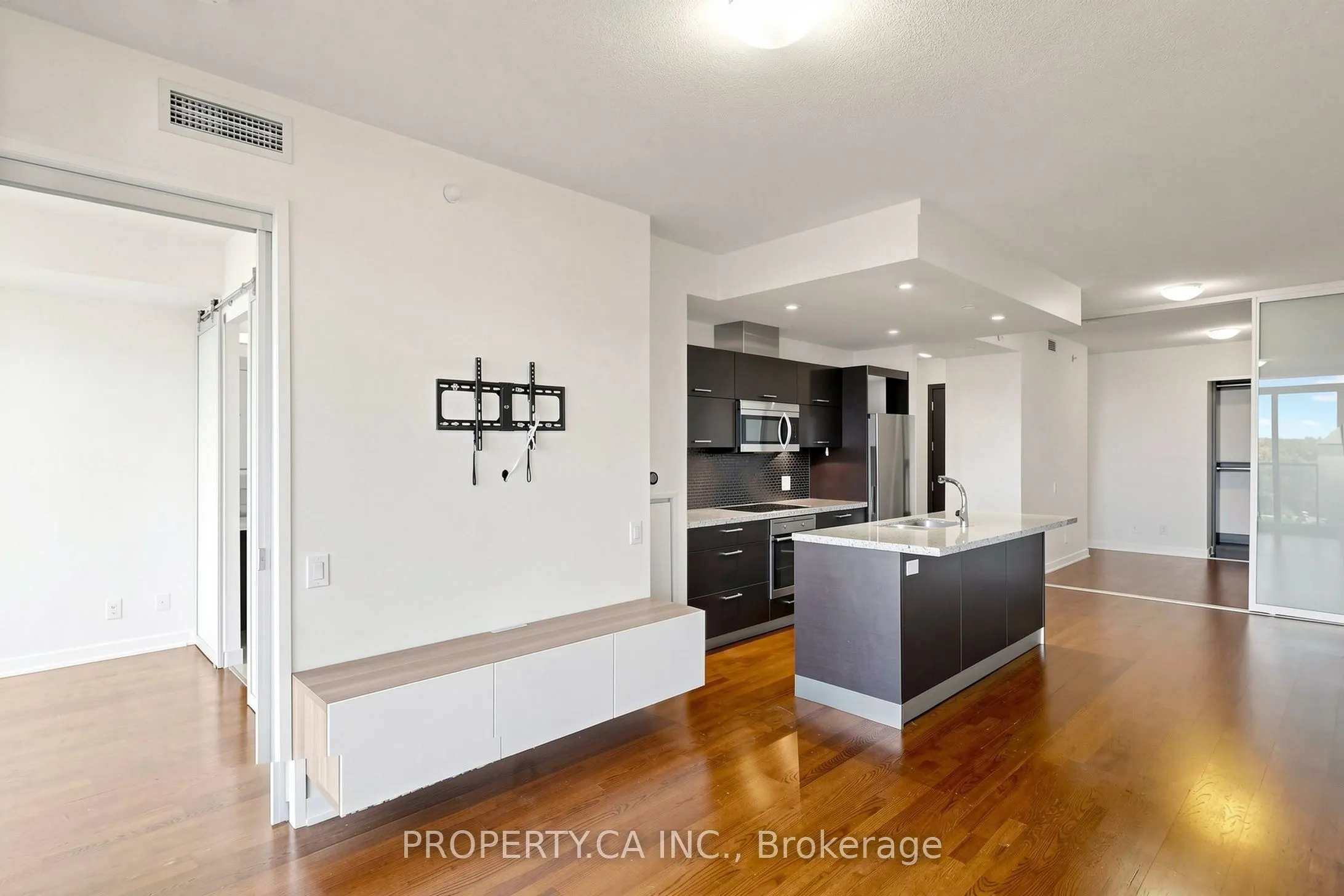 88 Park Lawn Road #1712