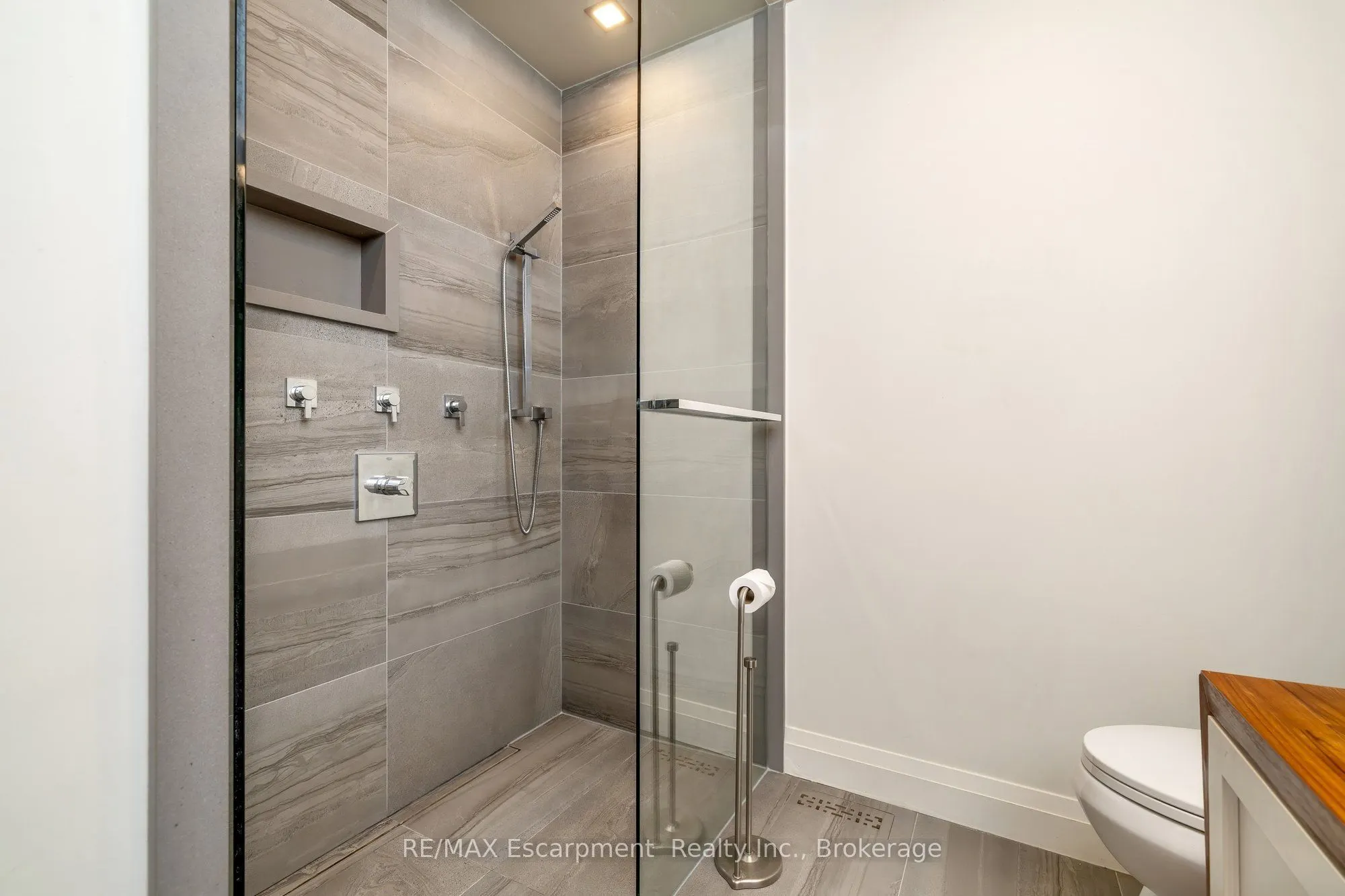 2110 Cleaver Avenue #218