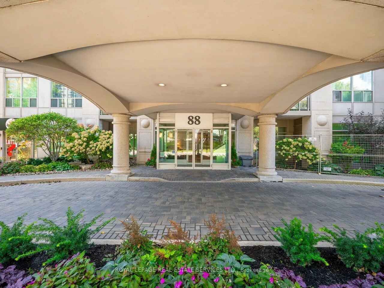 88 Palace Pier Court #PH201