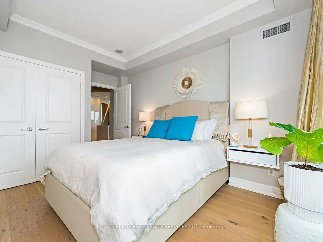 88 Palace Pier Court #PH201