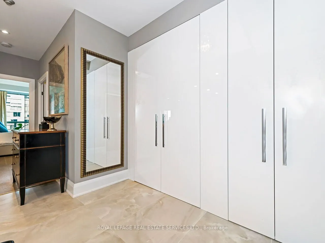 88 Palace Pier Court #PH201