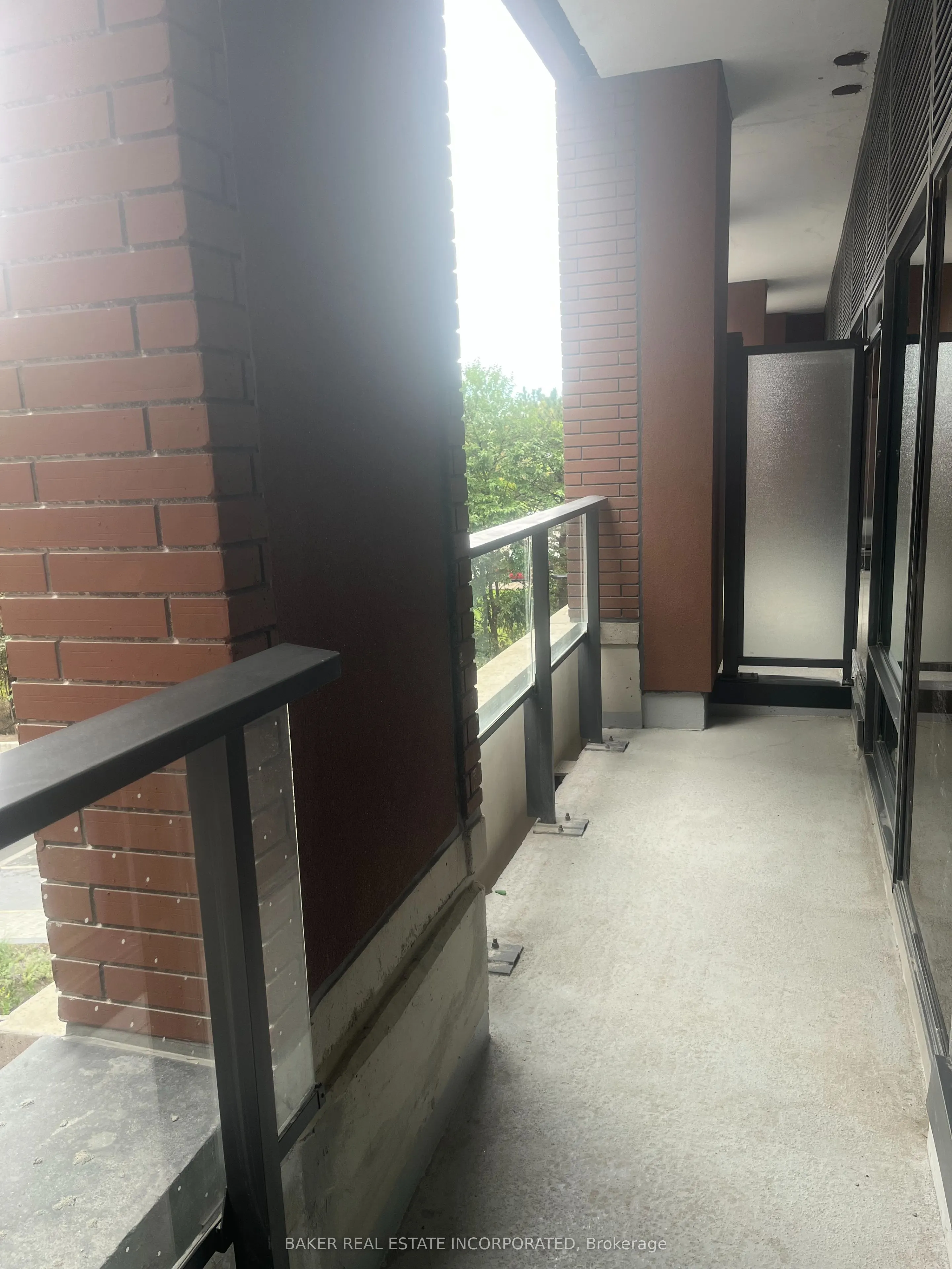 4010 Eglinton Avenue W #411
