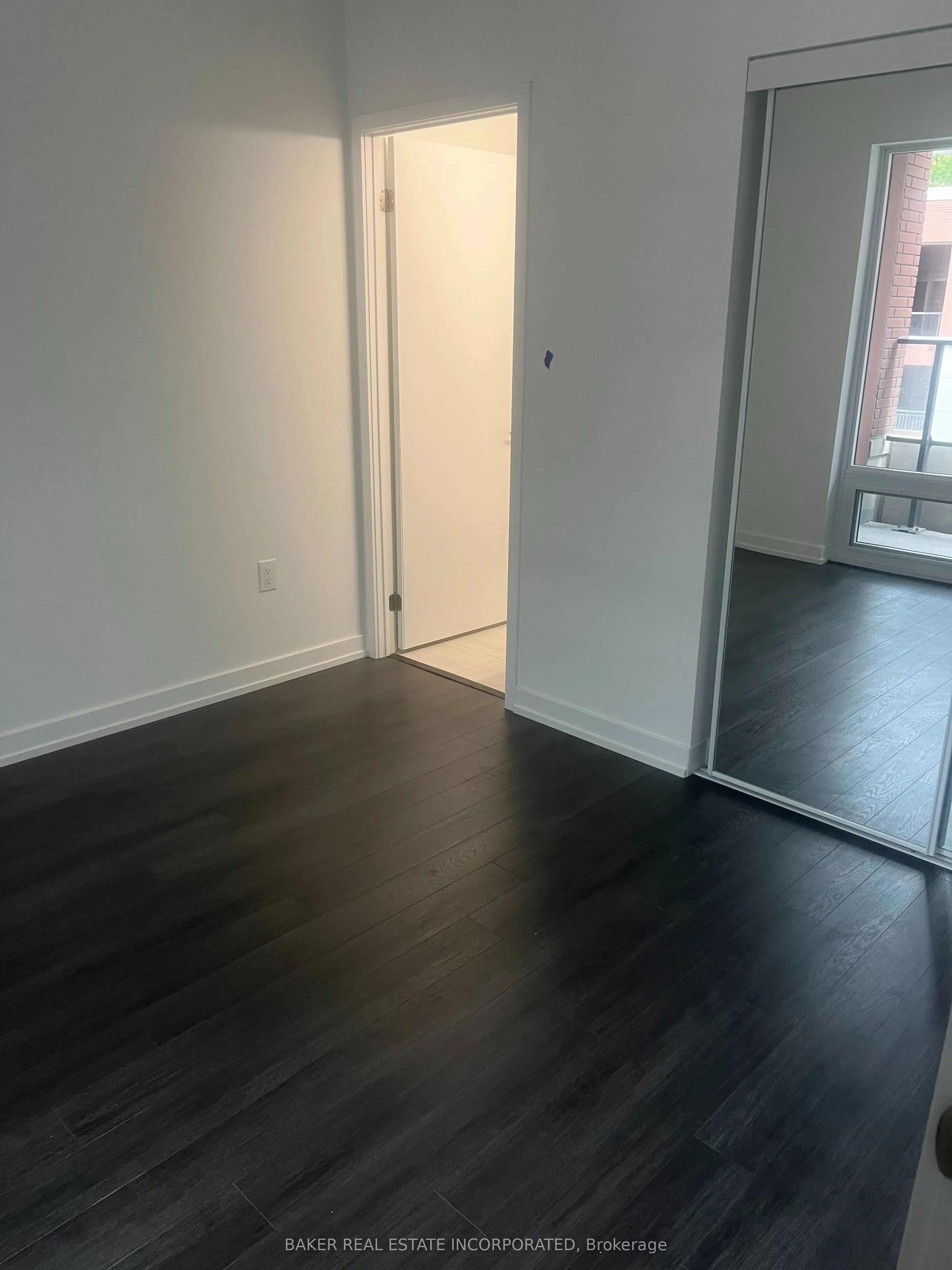 4010 Eglinton Avenue W #411