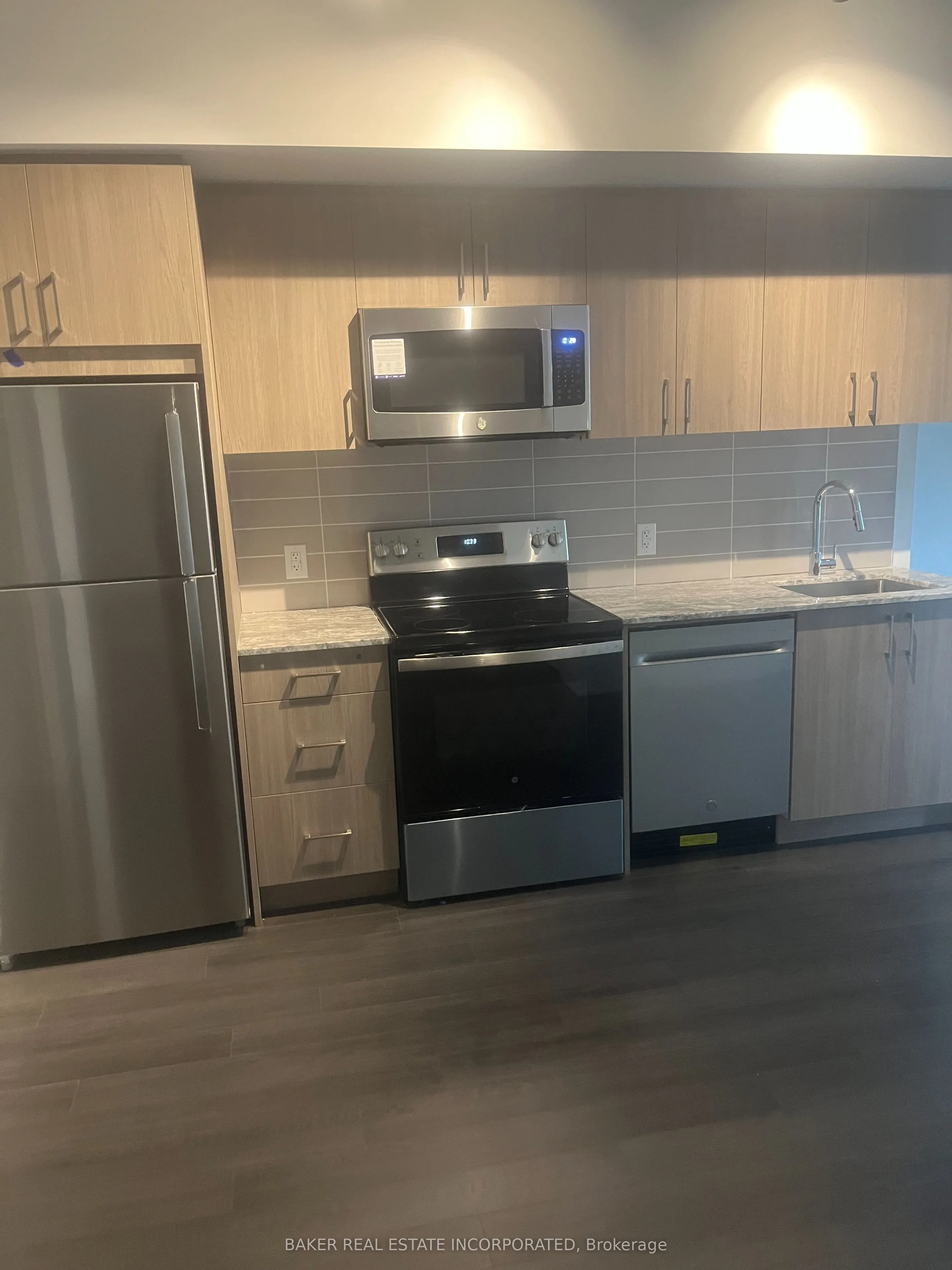 4010 Eglinton Avenue W #411