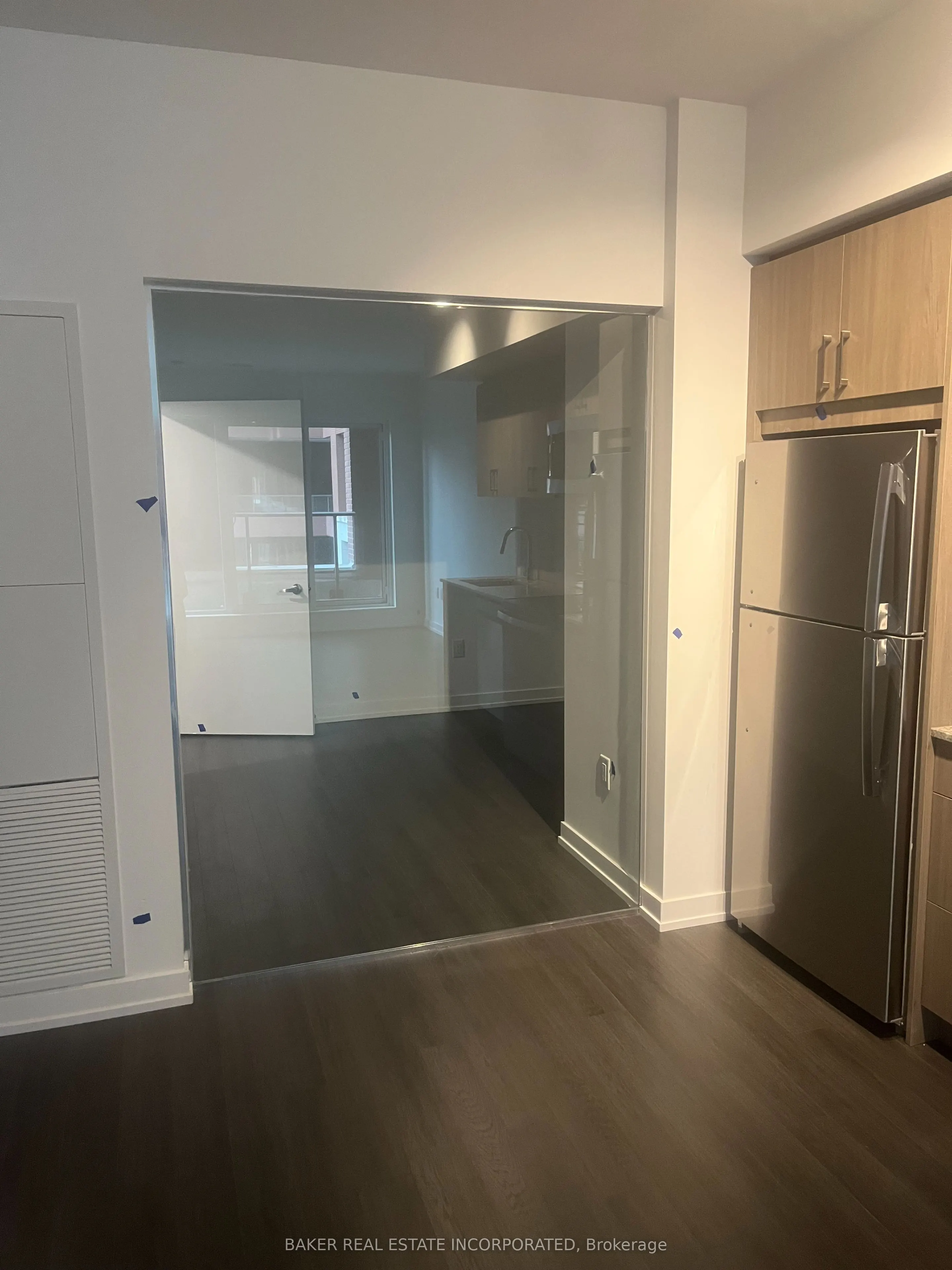 4010 Eglinton Avenue W #411