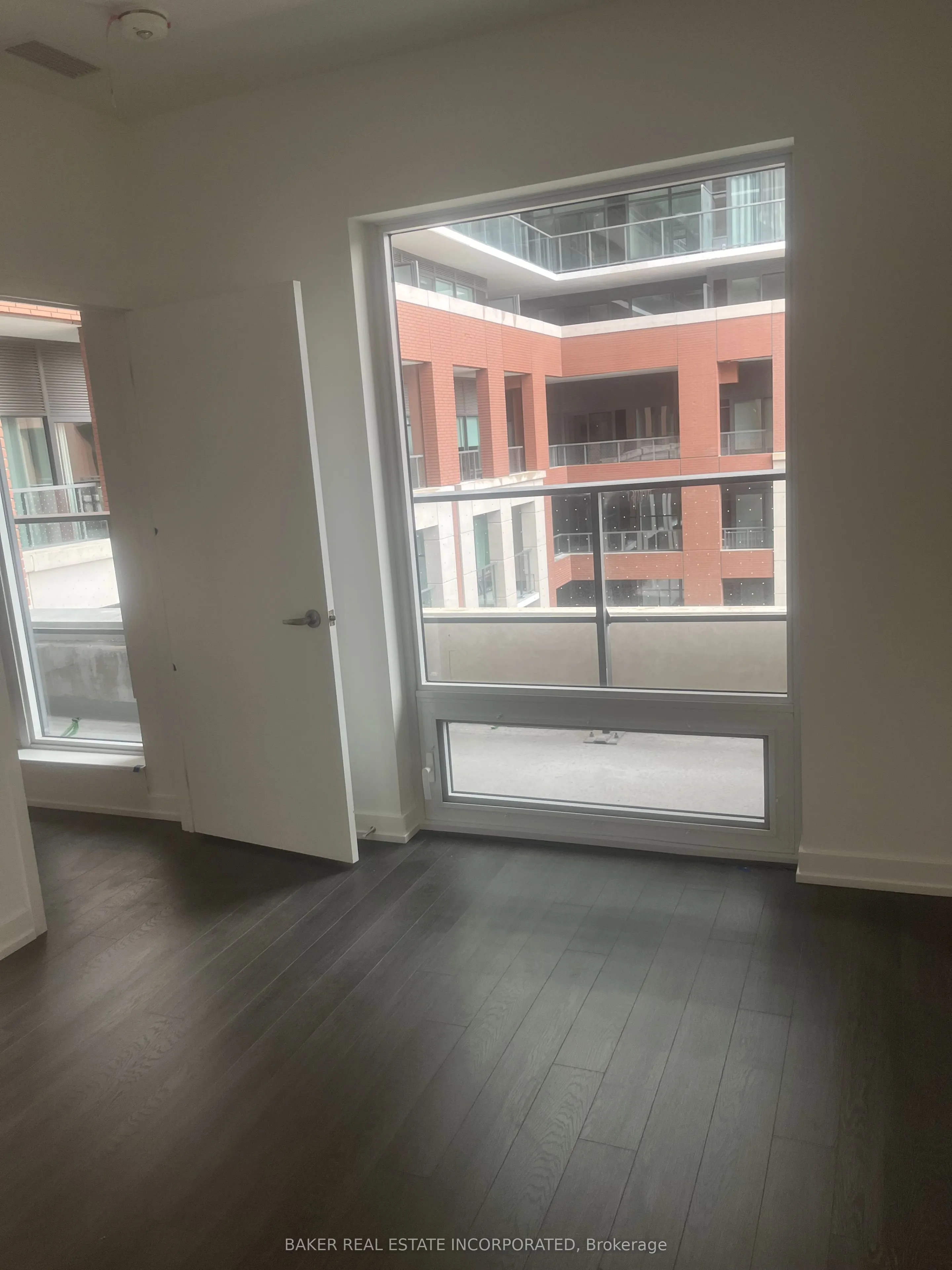 4010 Eglinton Avenue W #411