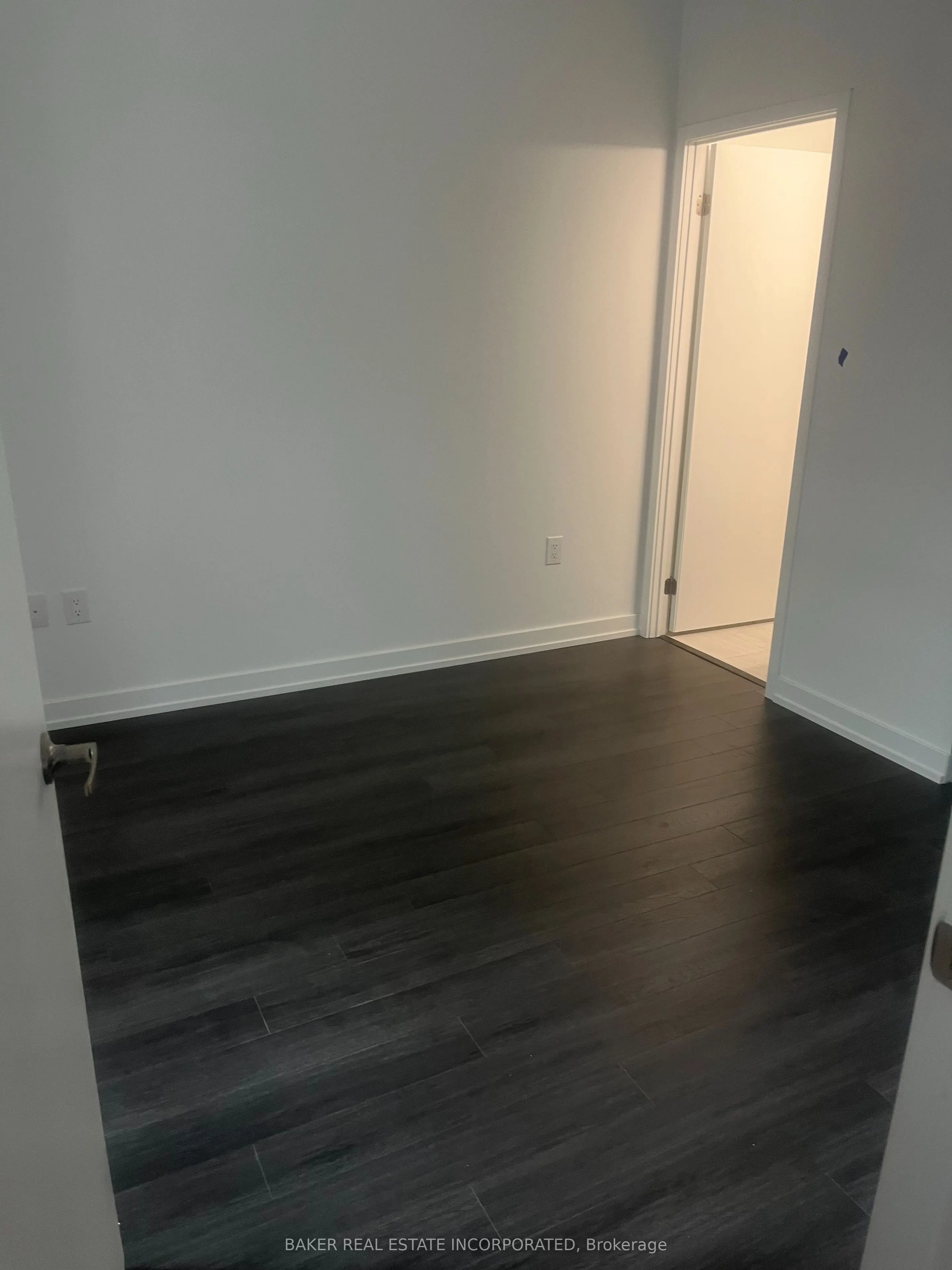 4010 Eglinton Avenue W #411