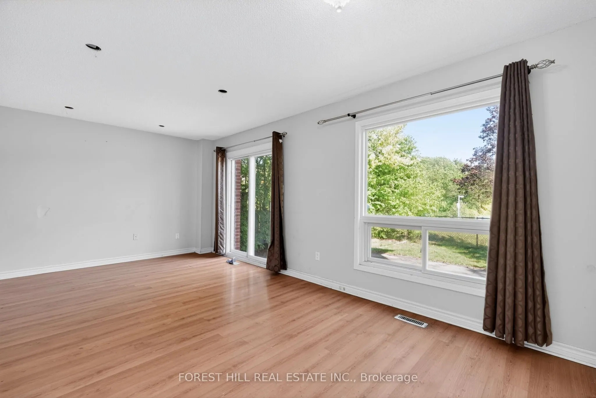 27 Saturn Drive