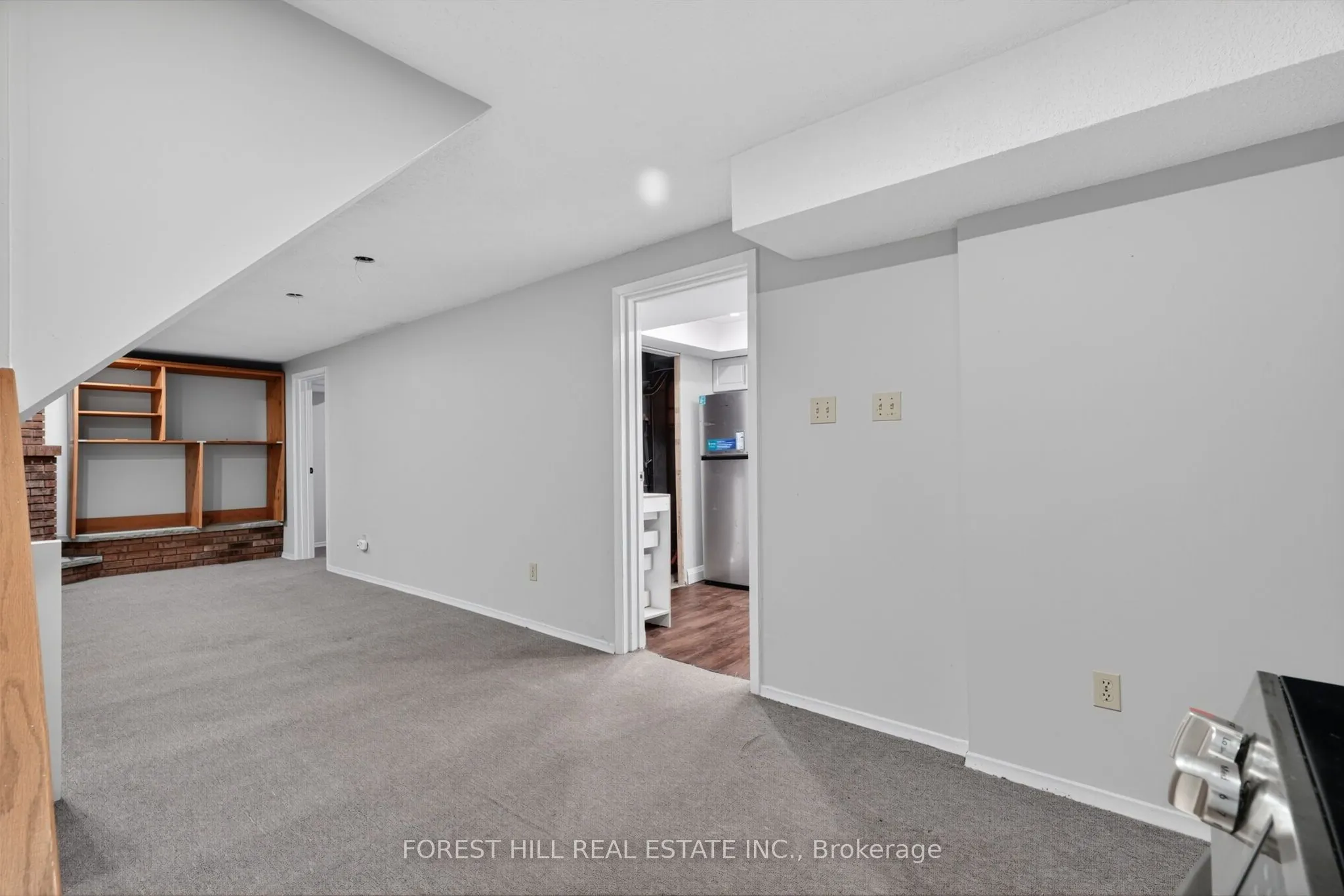 27 Saturn Drive
