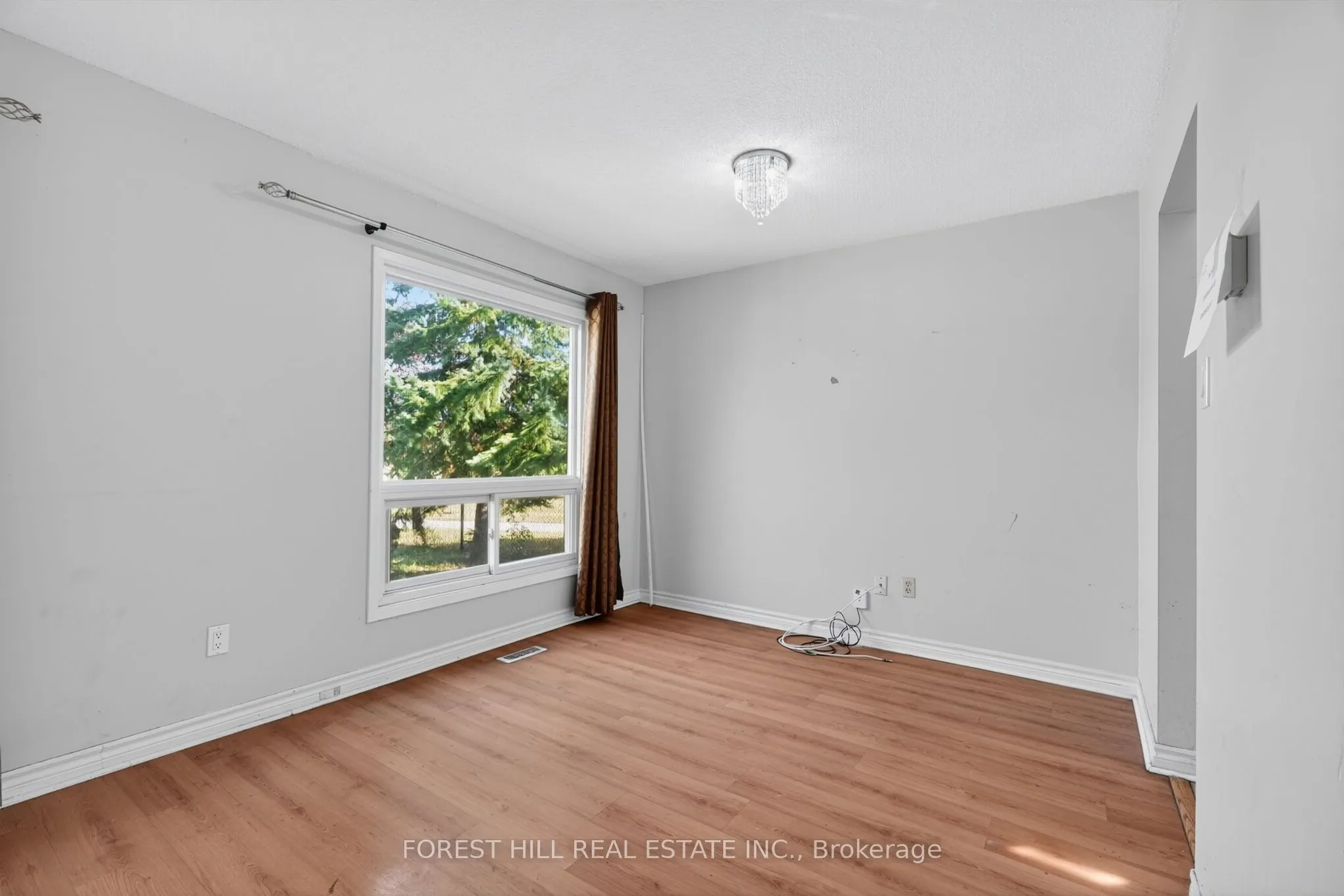27 Saturn Drive