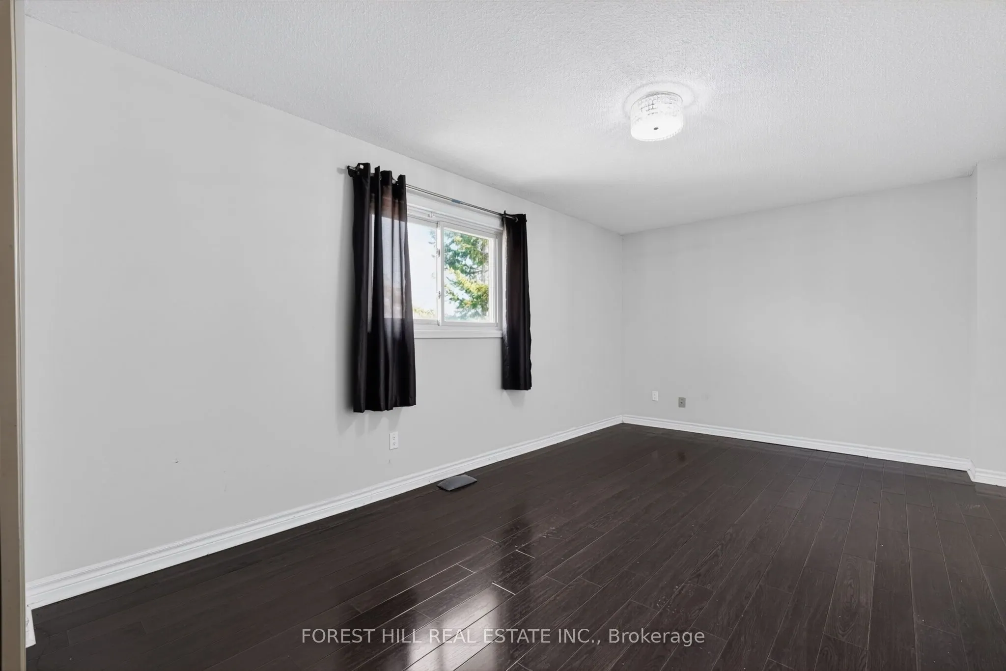 27 Saturn Drive