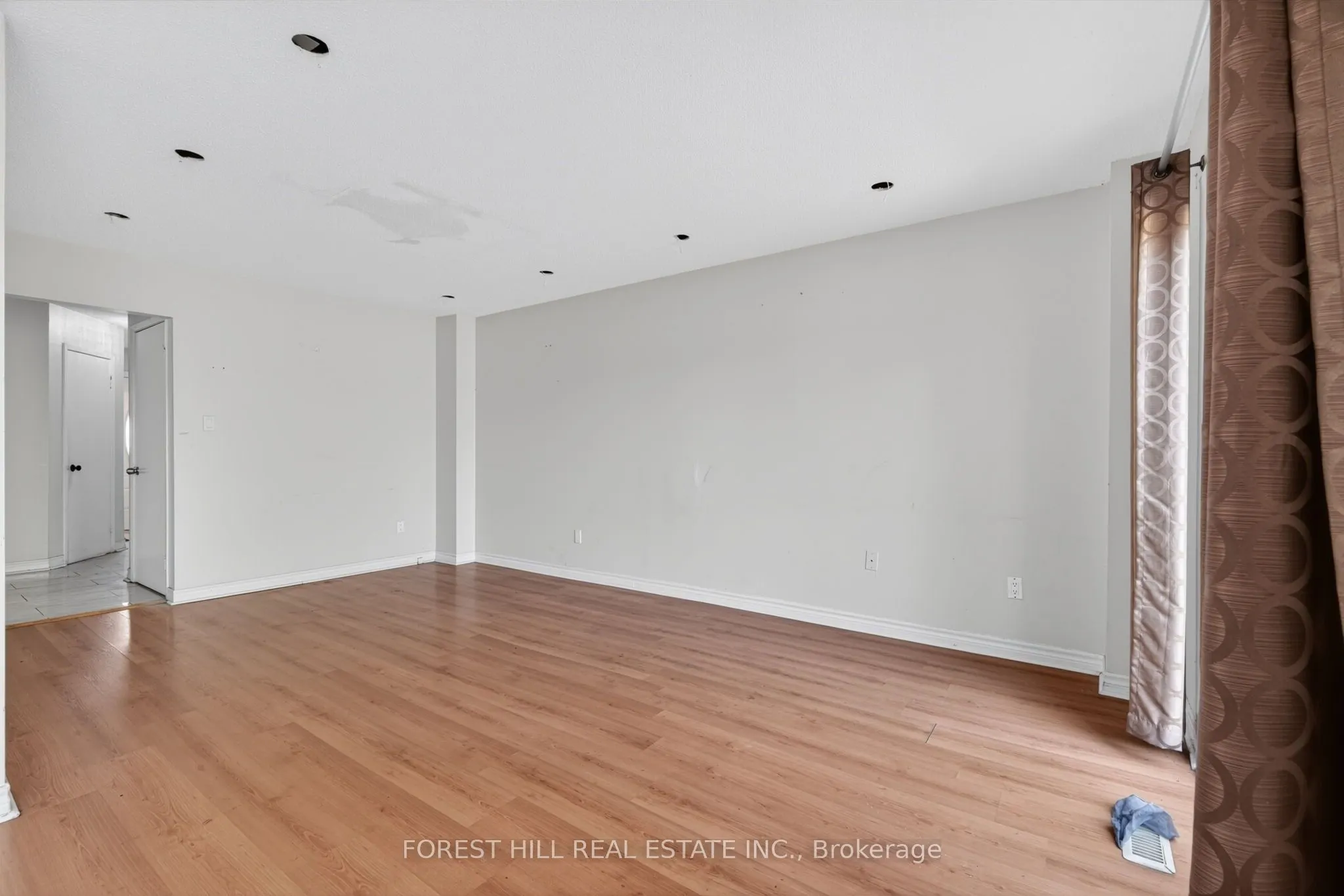27 Saturn Drive