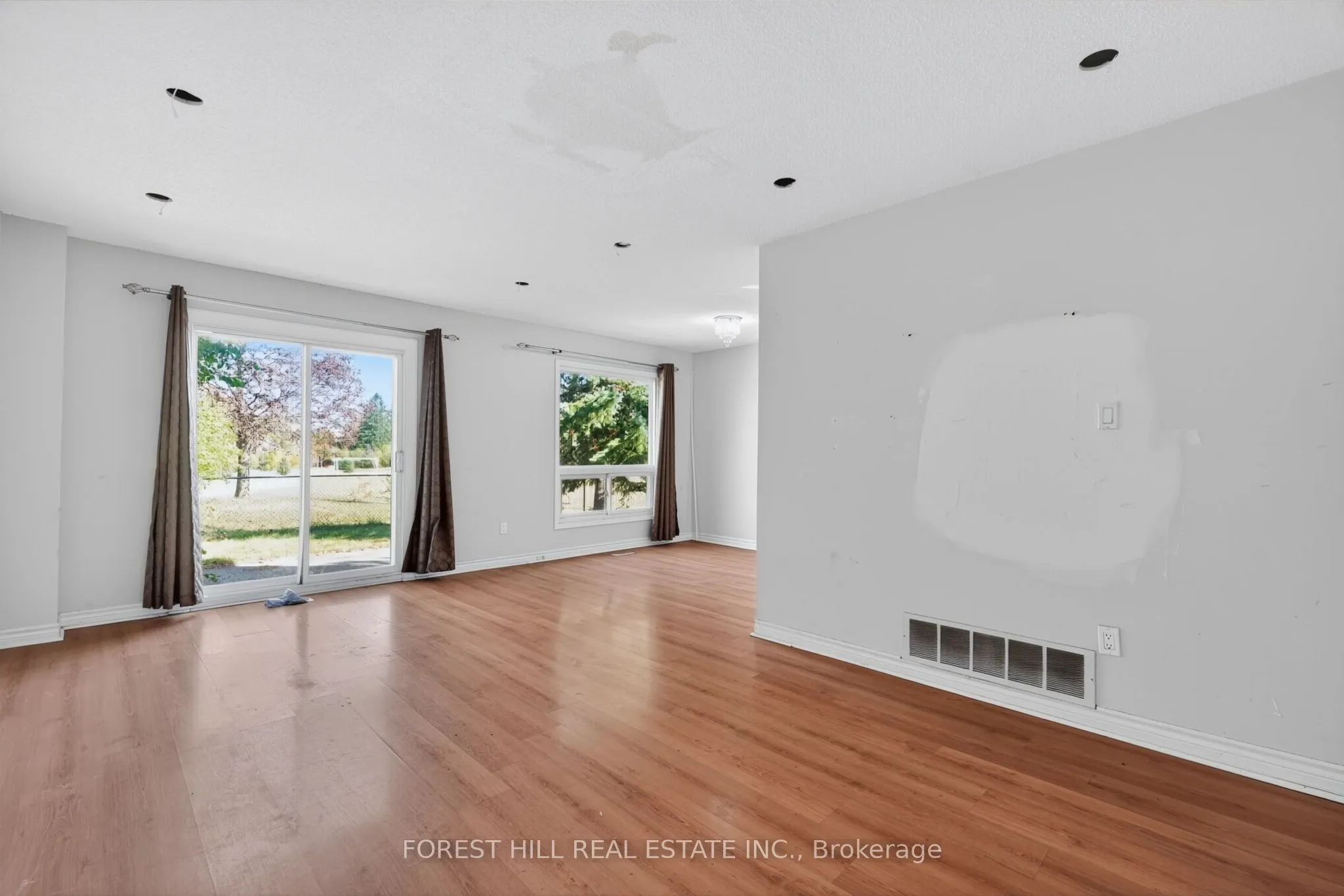 27 Saturn Drive