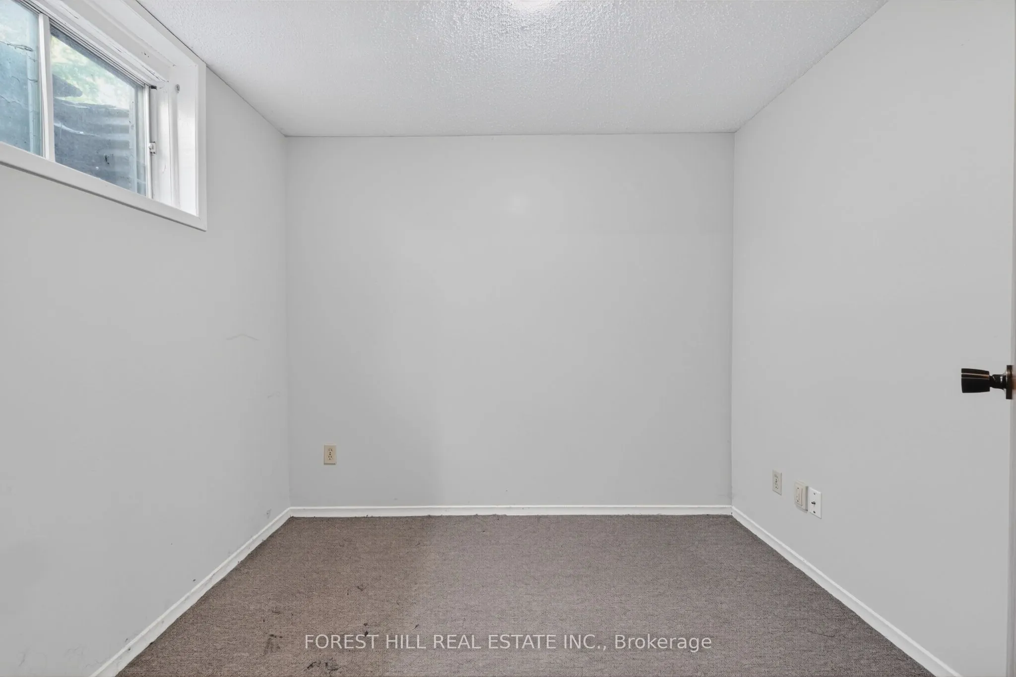 27 Saturn Drive