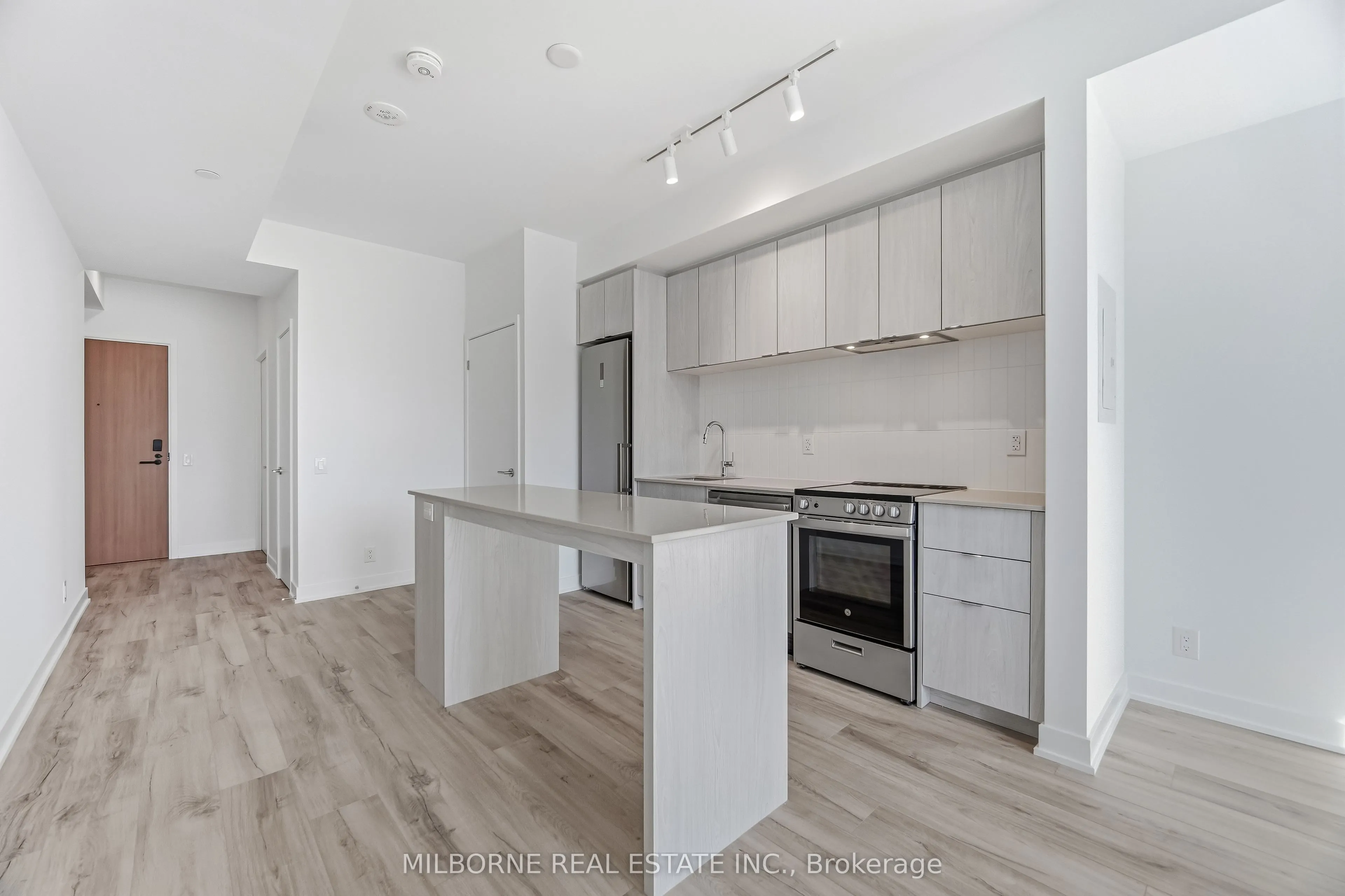 1660 Bloor Street W #510