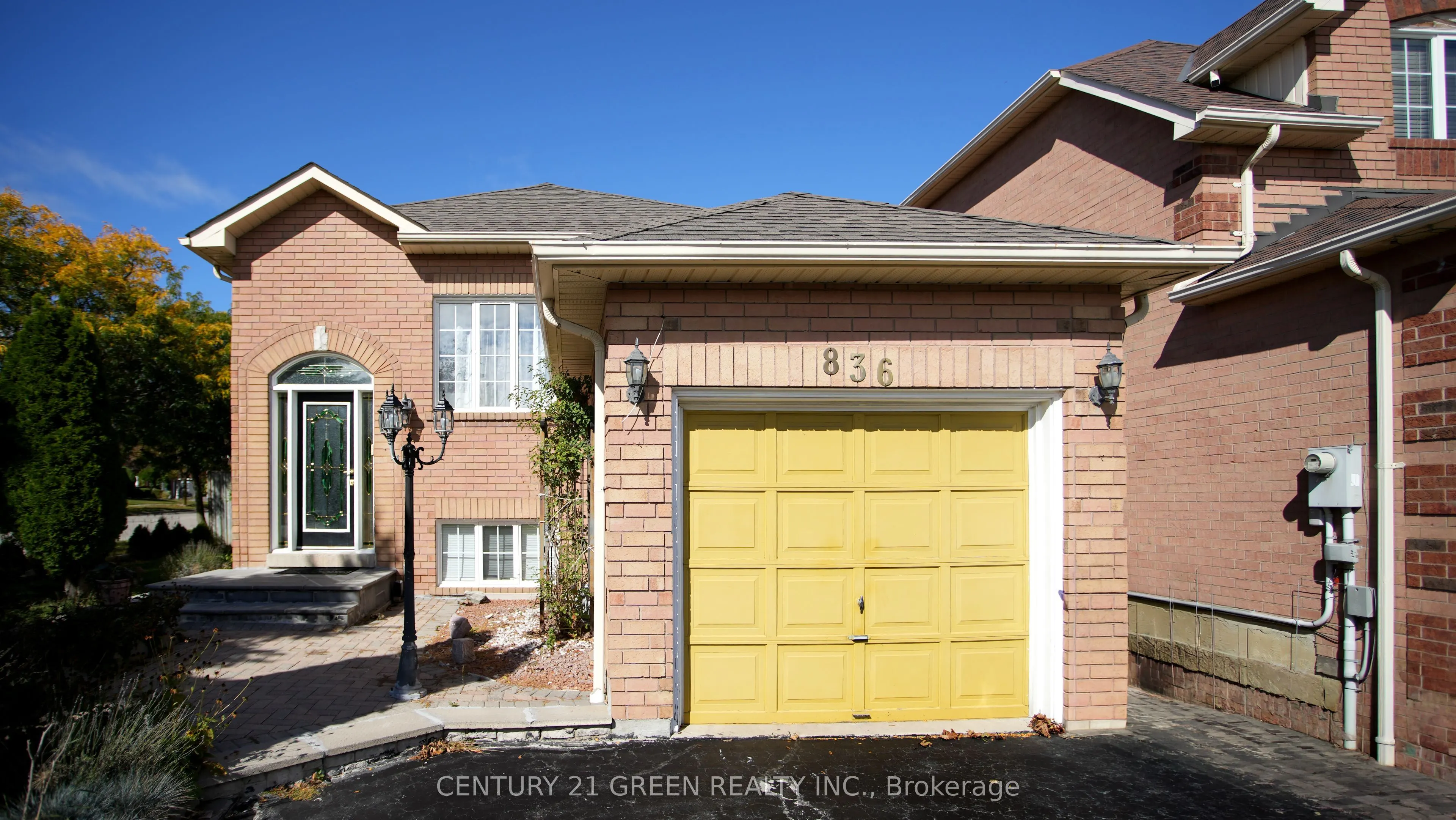 836 Avocado Crescent