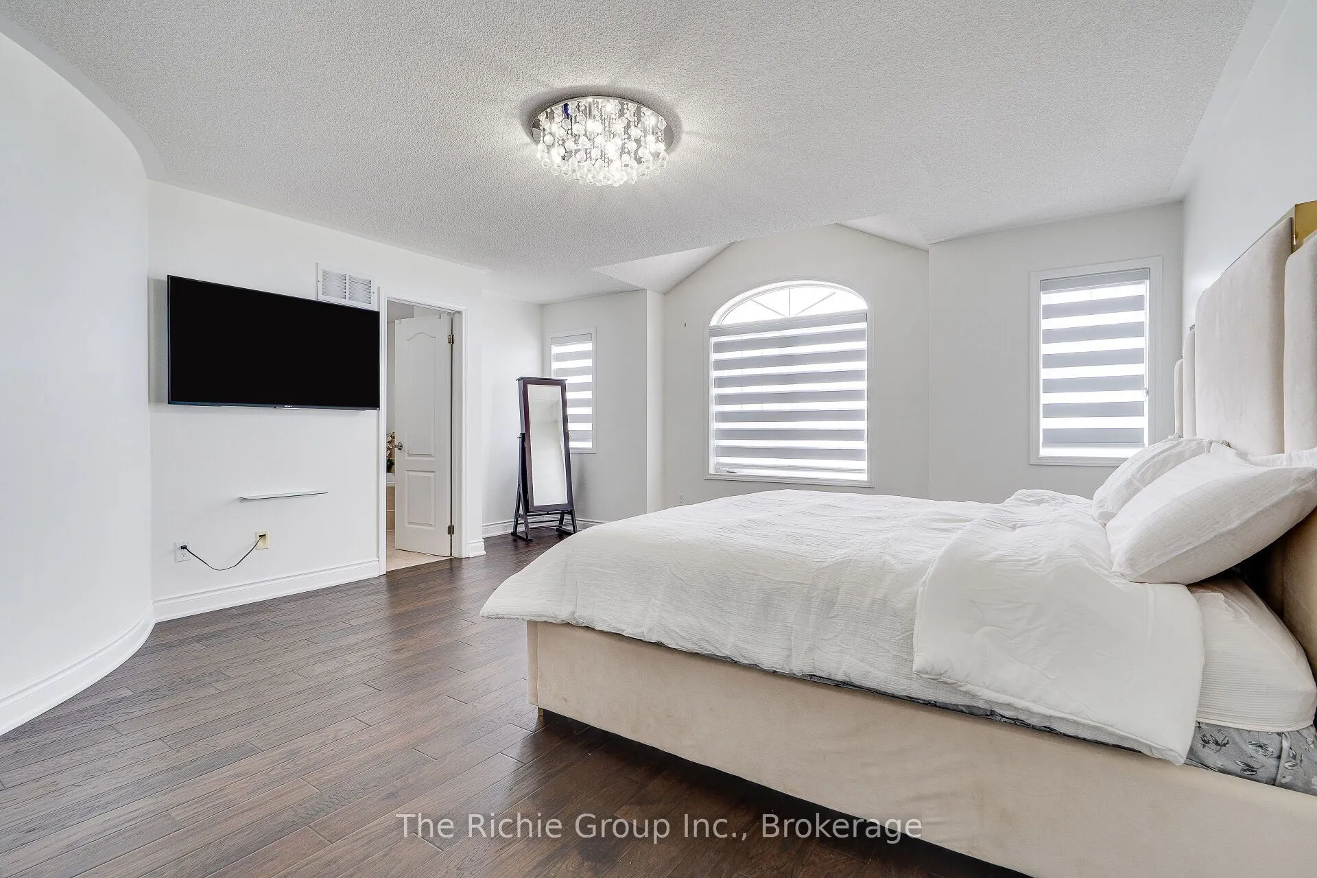 59 Tarquini Crescent
