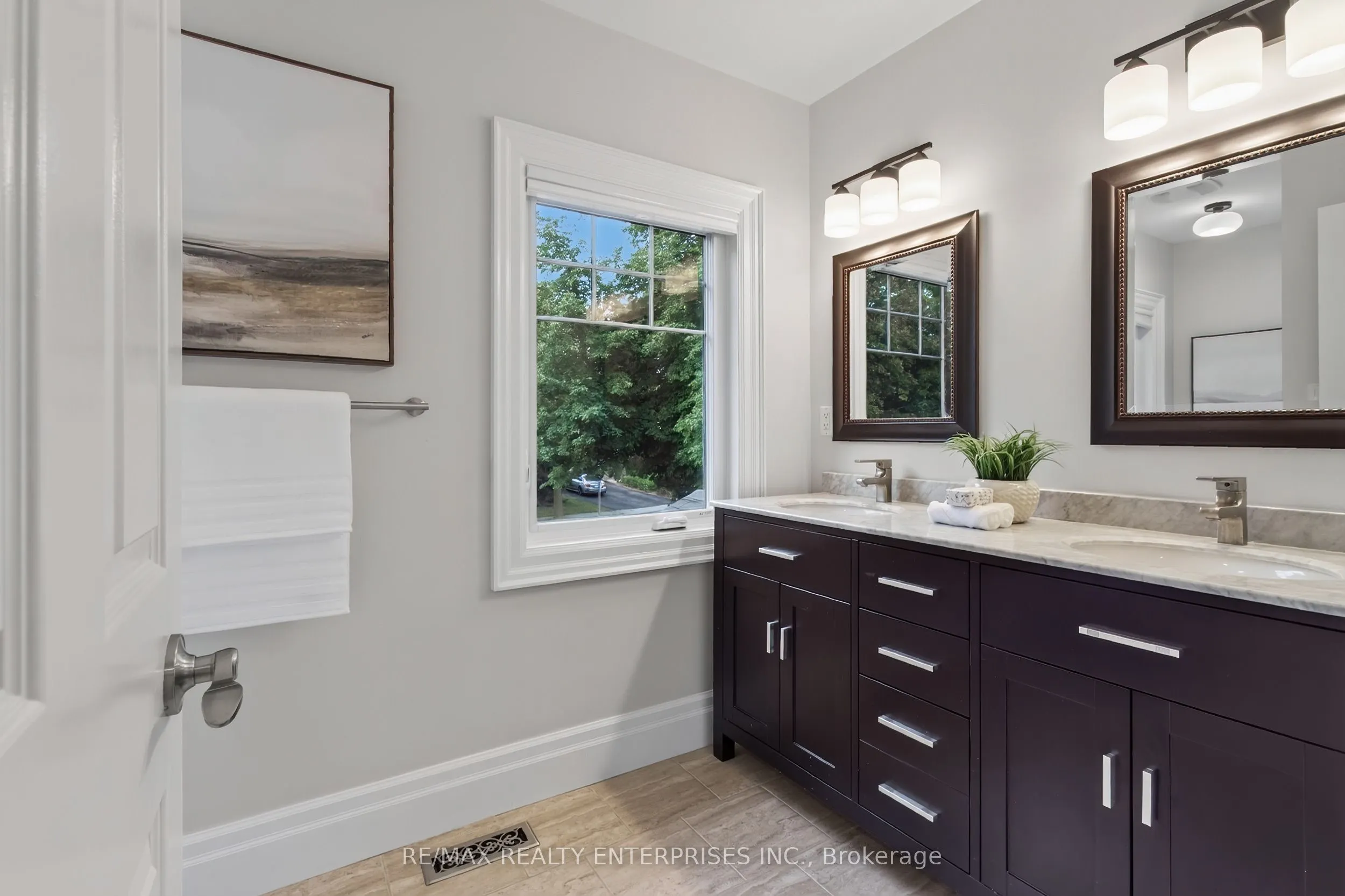3523 Kingbird Court