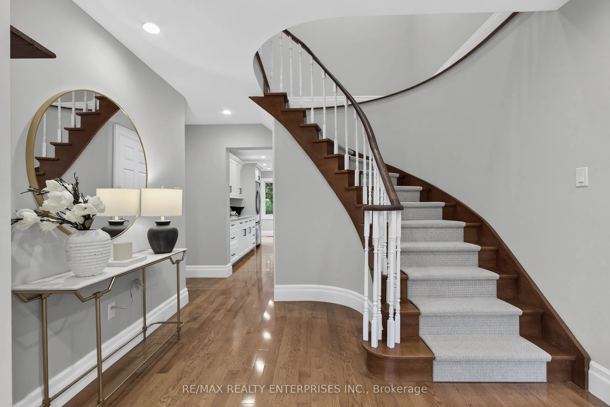 3523 Kingbird Court