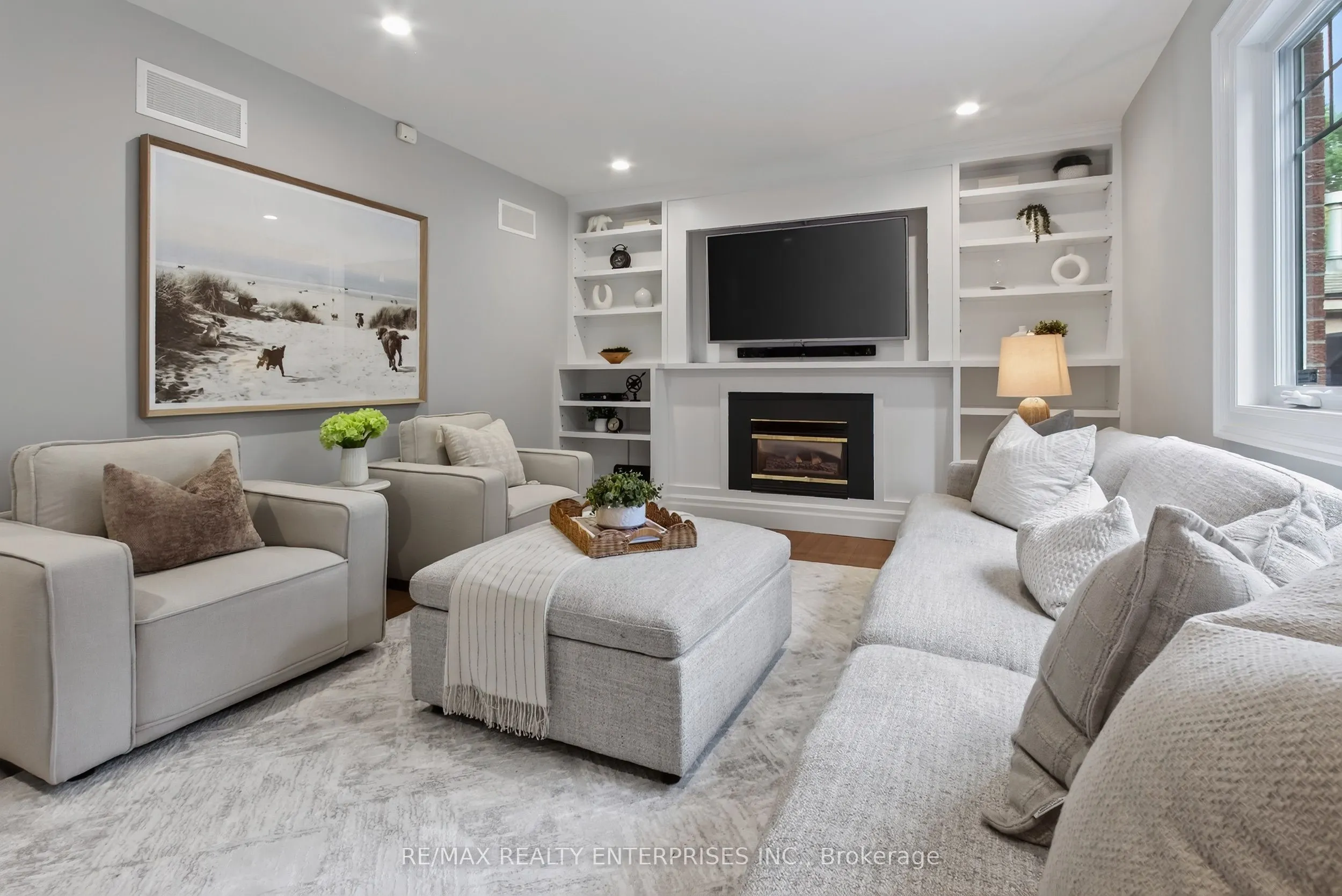 3523 Kingbird Court
