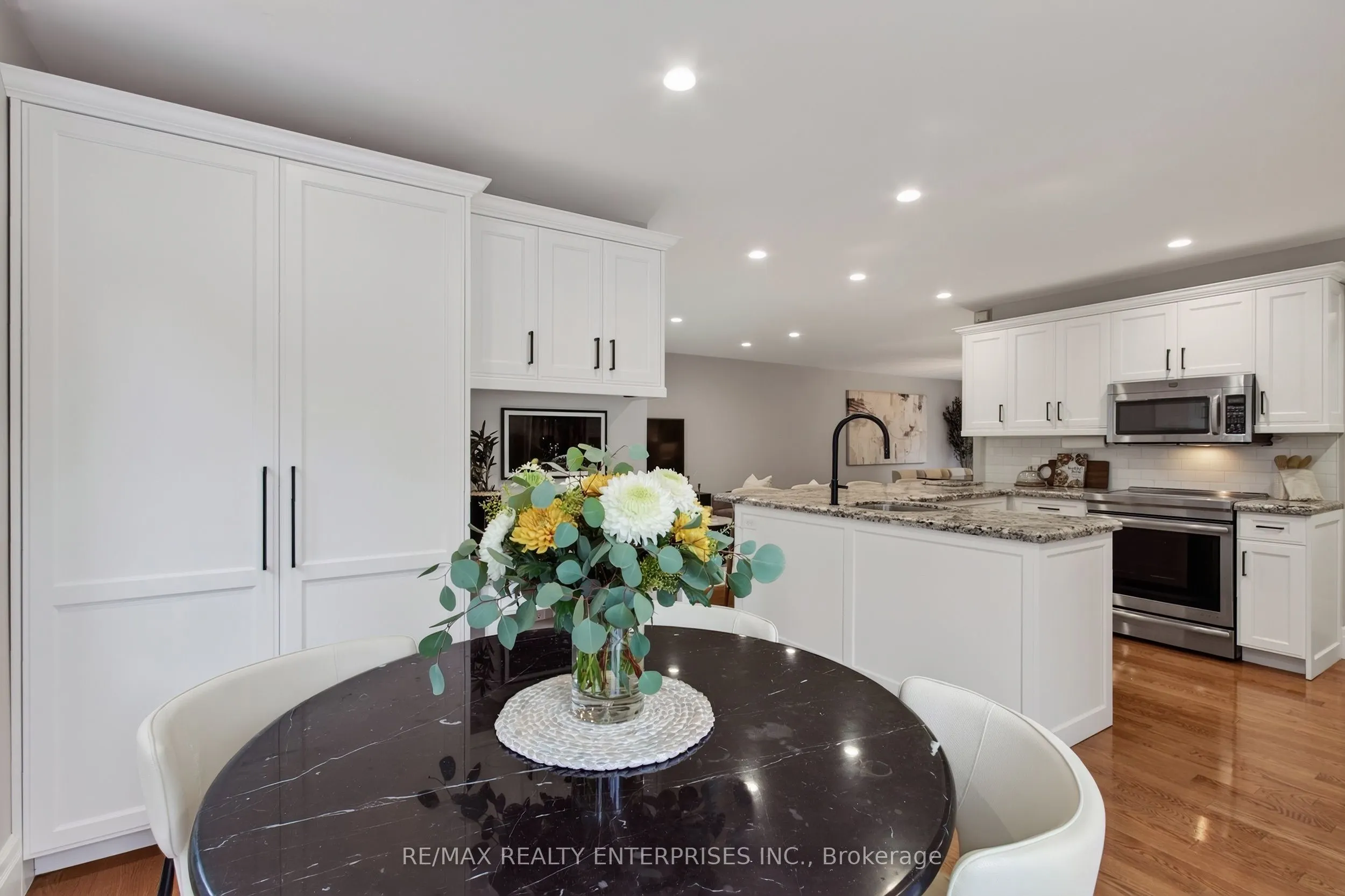 3523 Kingbird Court