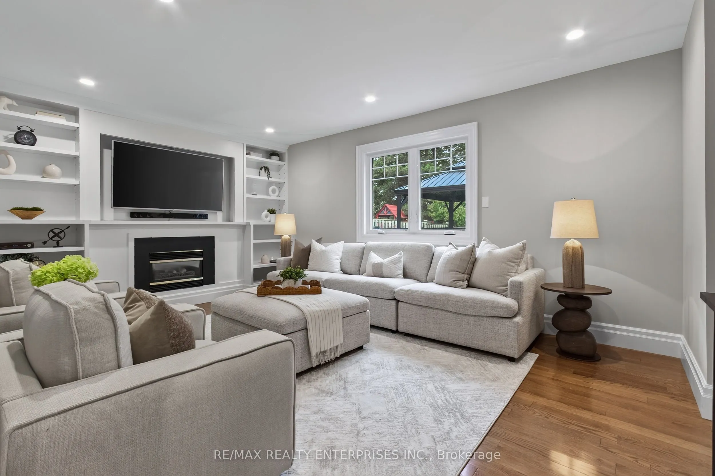 3523 Kingbird Court