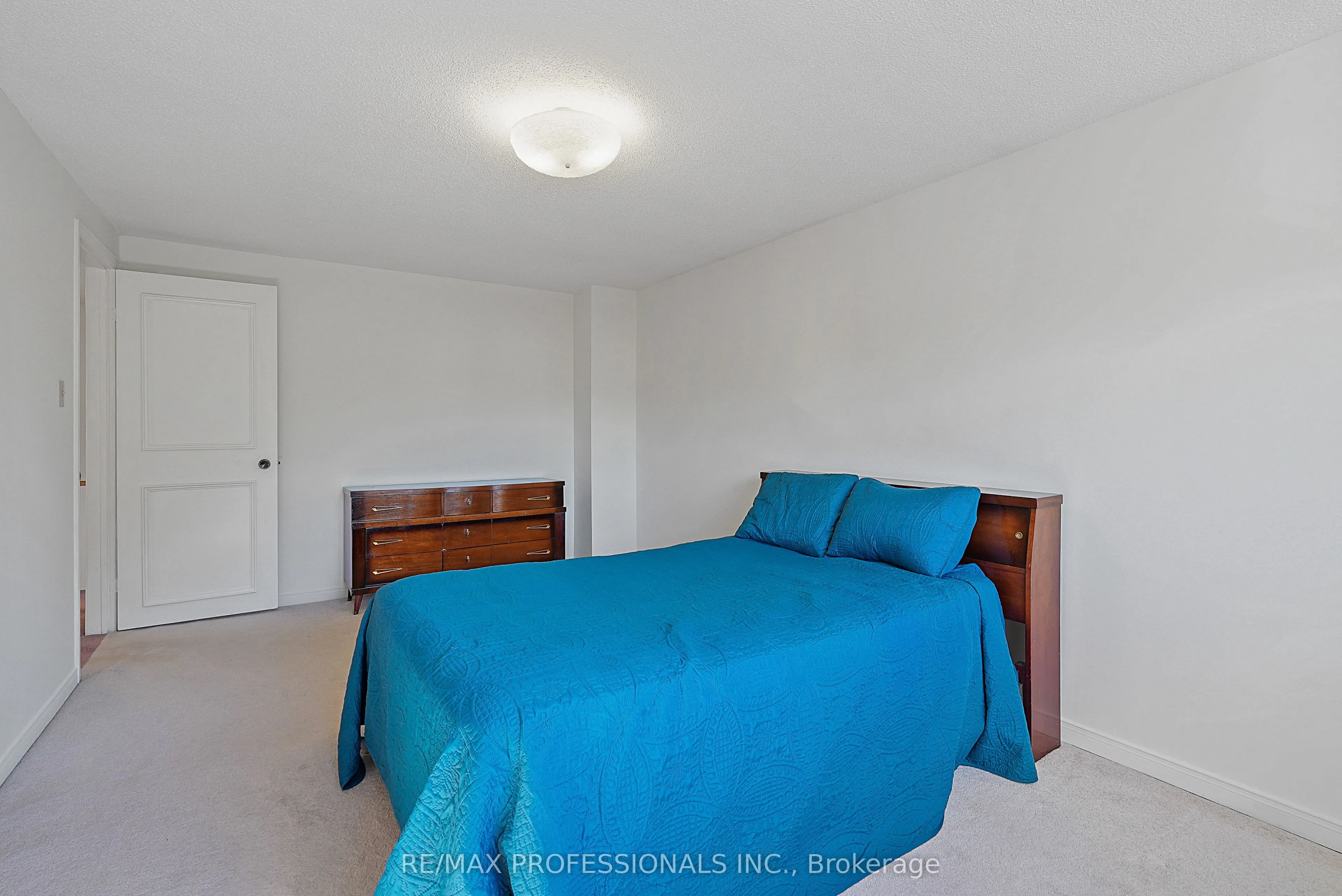 43 Franca Crescent