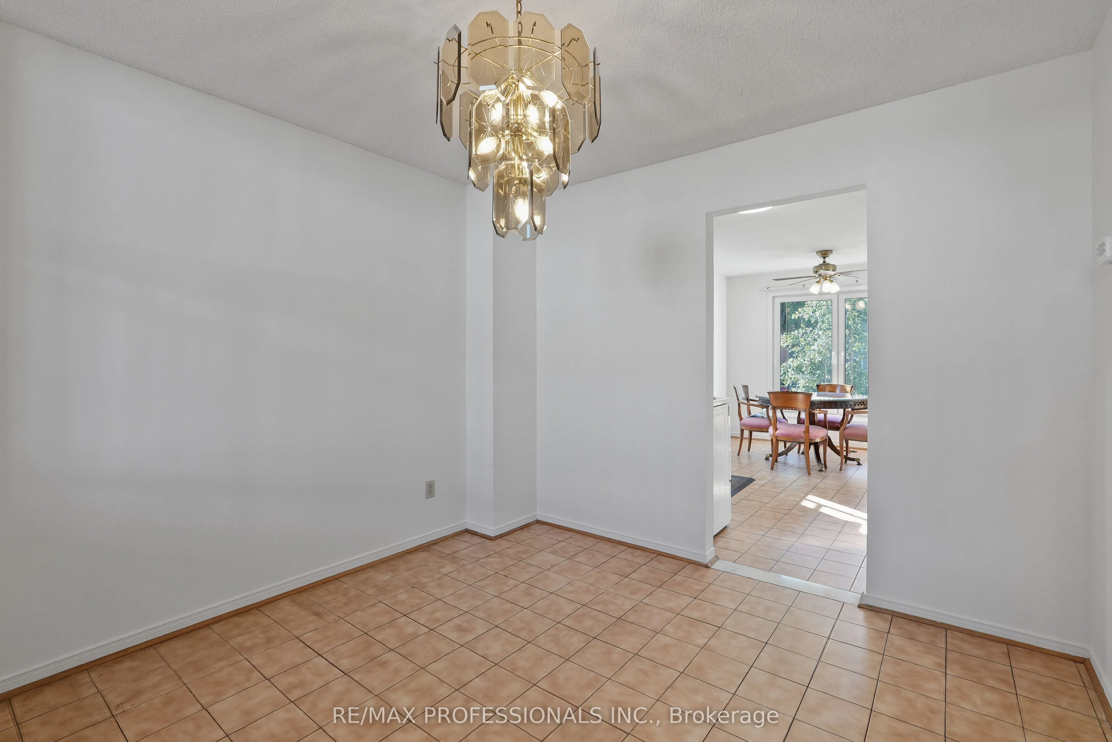 43 Franca Crescent