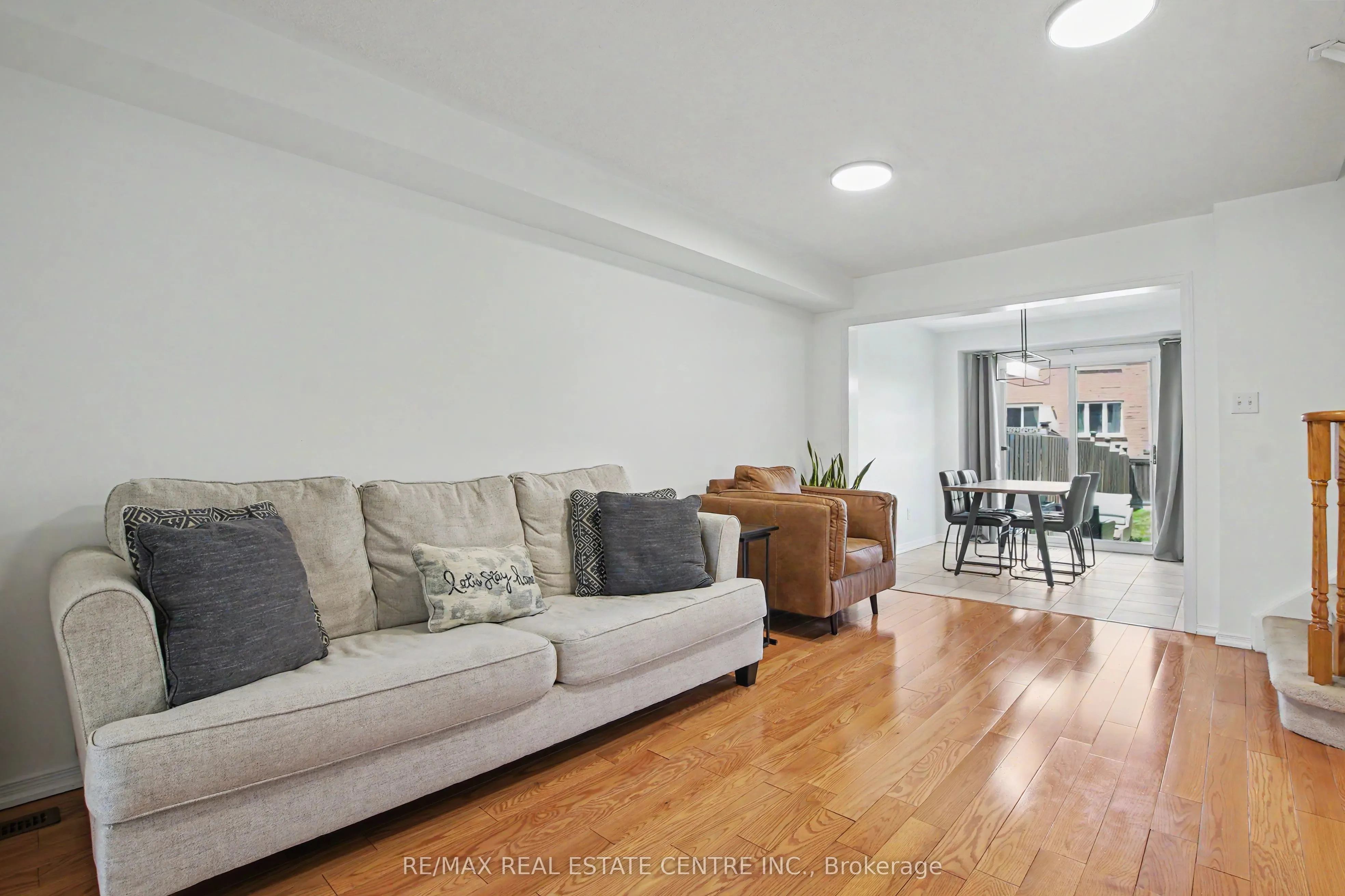 94 Timbertop Crescent