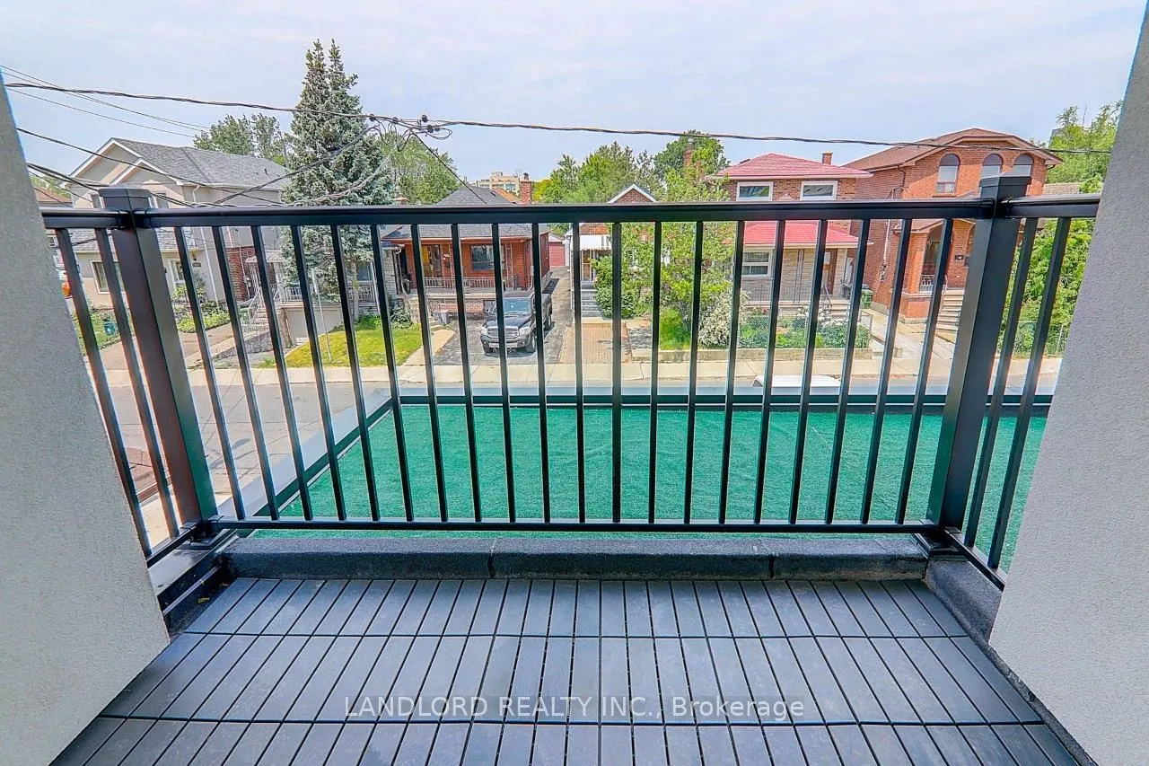 115 Livingstone Avenue #Upper