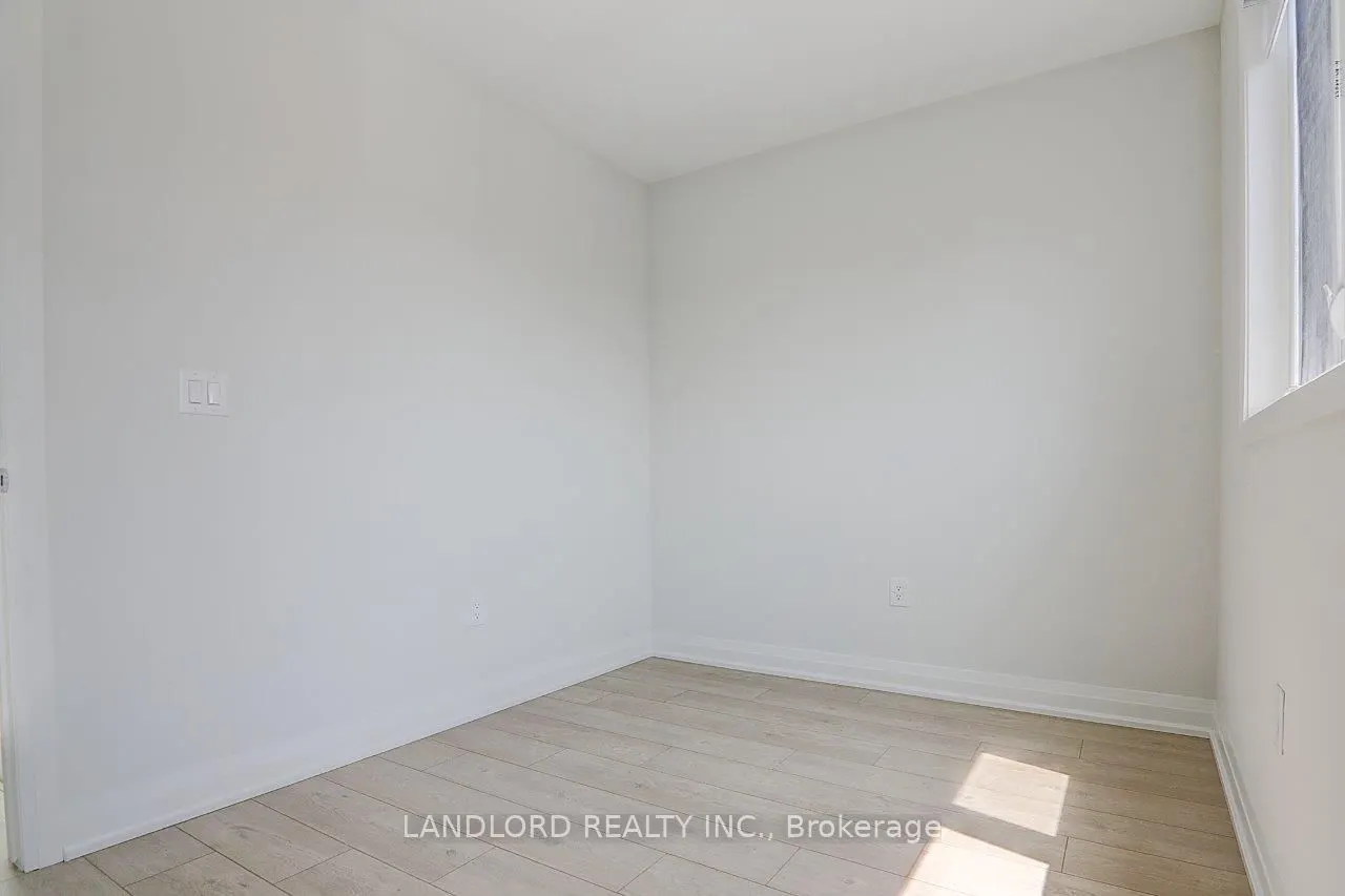 115 Livingstone Avenue #Upper