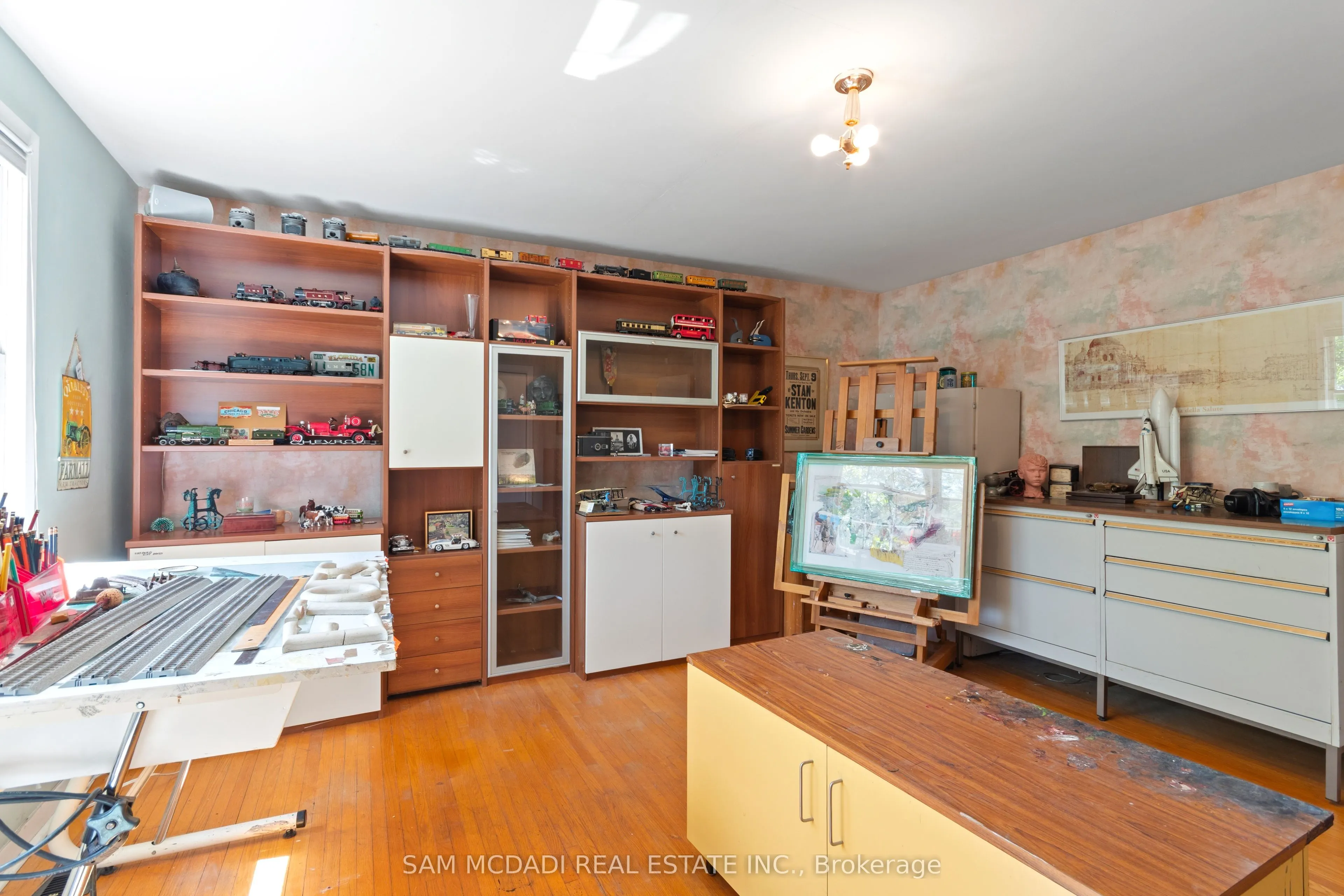 865 Meadow Wood Road
